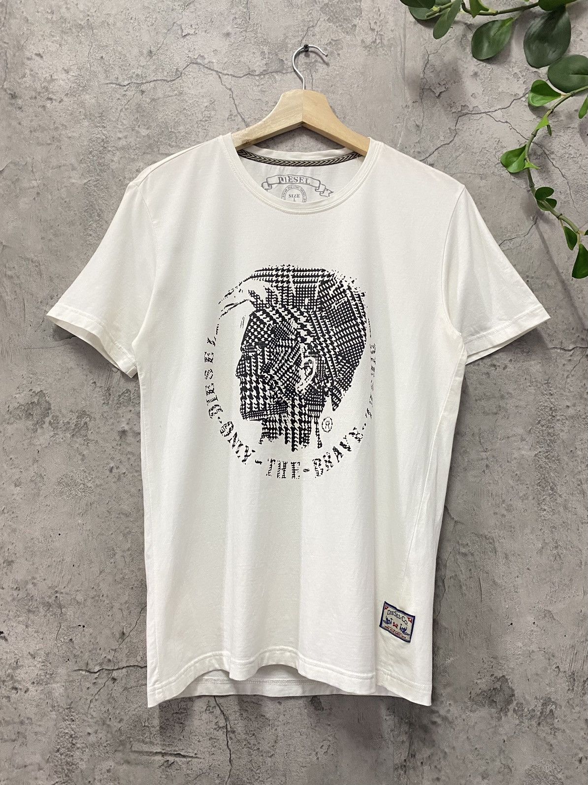 Diesel × Vintage Vintage Diesel Trojan Punk Made In Italy Tshirt Size US M / EU 48-50 / 2 - 1 Thumbnail