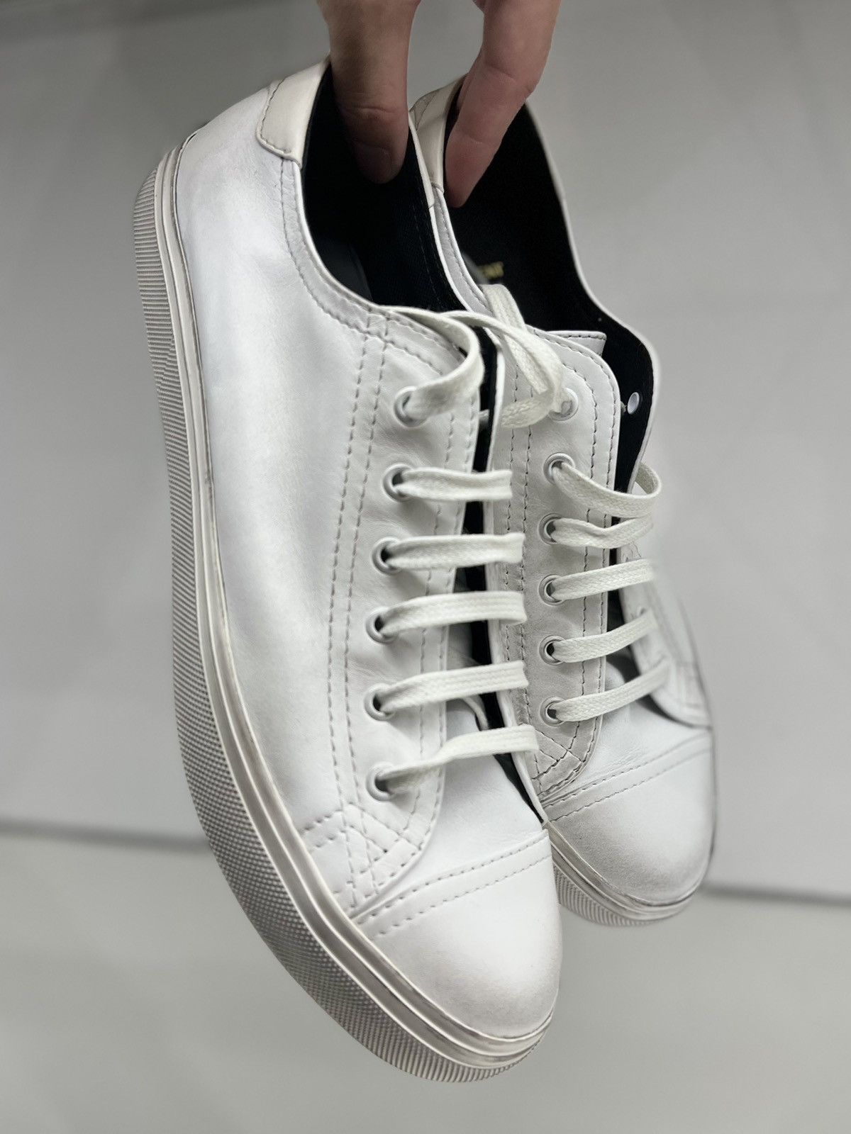 Saint Laurent Paris 19SS Distress Leather Bedford Low Sneakers (multiple sizes) Size US 9.5 / EU 42-43 - 1 Thumbnail