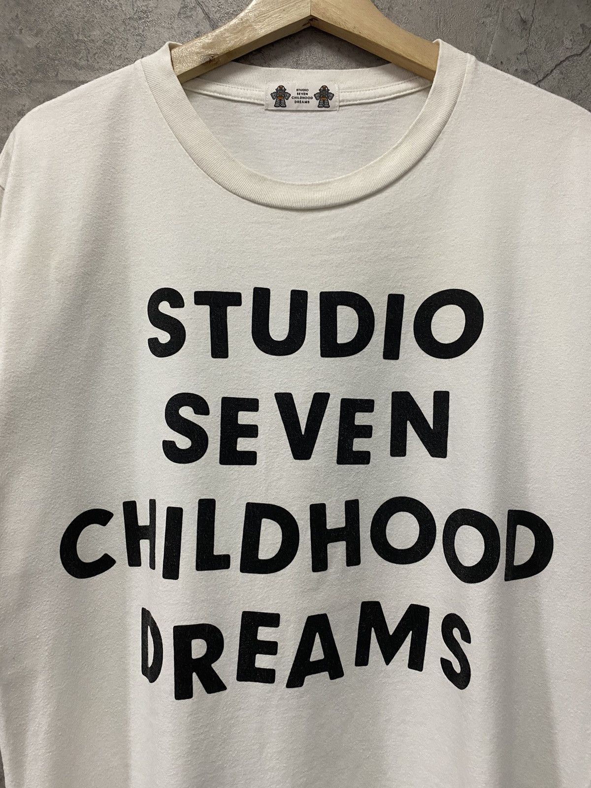 Bounty Hunter × Japanese Brand × Studio Seven Studio Seven Childhood Dreams Script Tshirt Size US M / EU 48-50 / 2 - 4 Thumbnail
