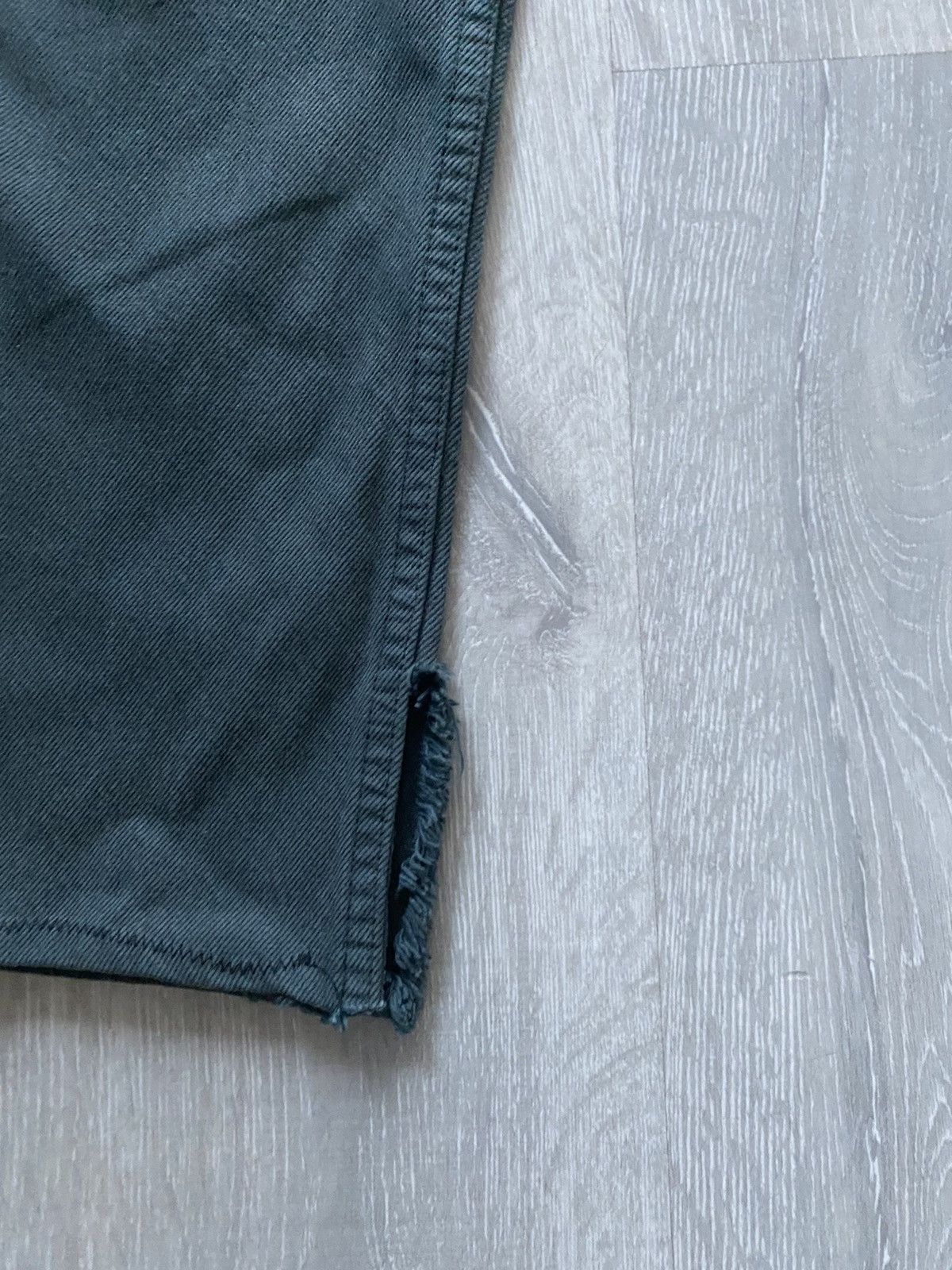 Levi's 90s Levi’s 501 vintage green jeans made in USA denim pants Size US 28 / EU 44 - 7 Thumbnail