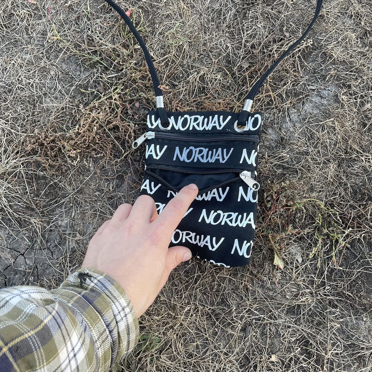 Vintage Vintage Y2K Crossbody Bag Streetwear Archive Rave Graphic OS Size ONE SIZE - 2 Thumbnail