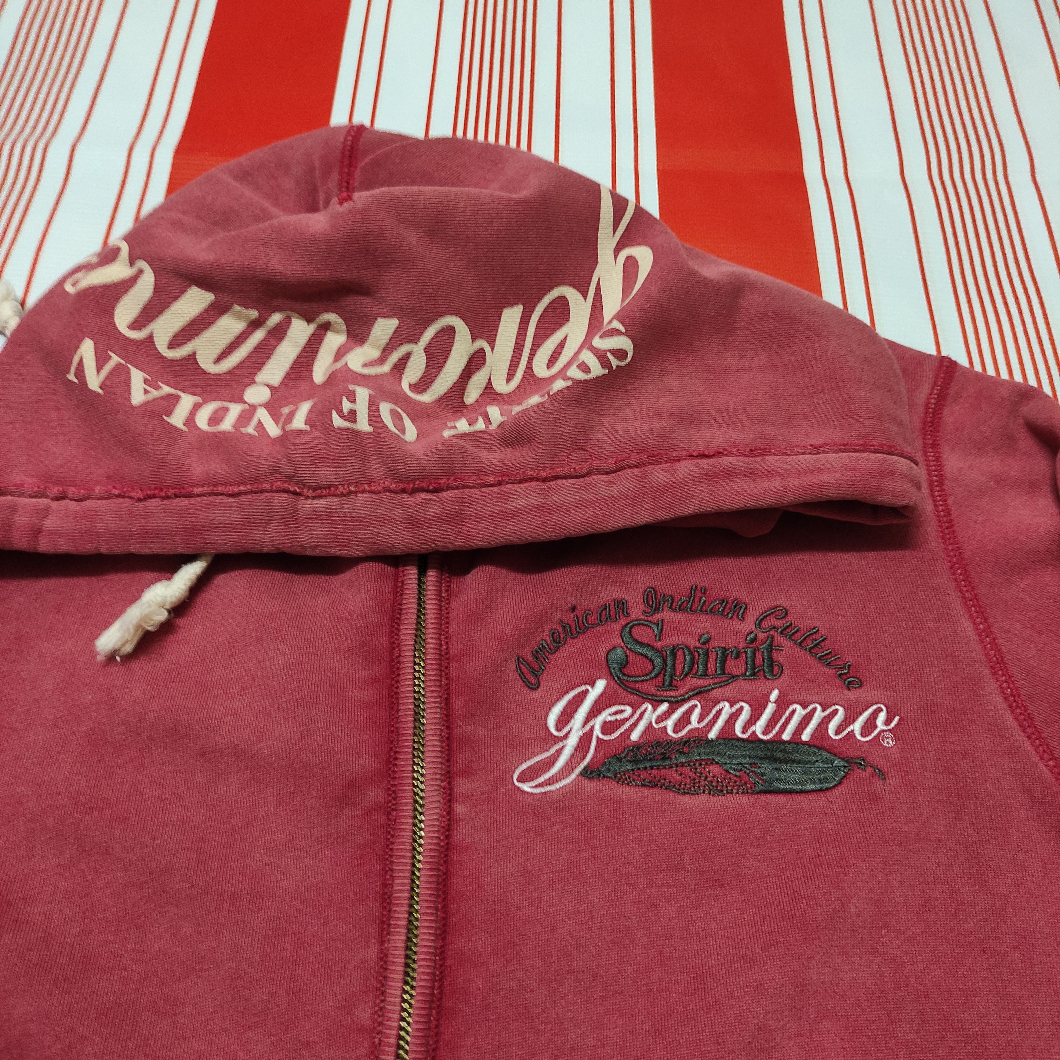 Japanese Brand × Vintage Vtg American indian CultureSpiritGeronimahoodie Size US S / EU 44-46 / 1 - 7 Thumbnail