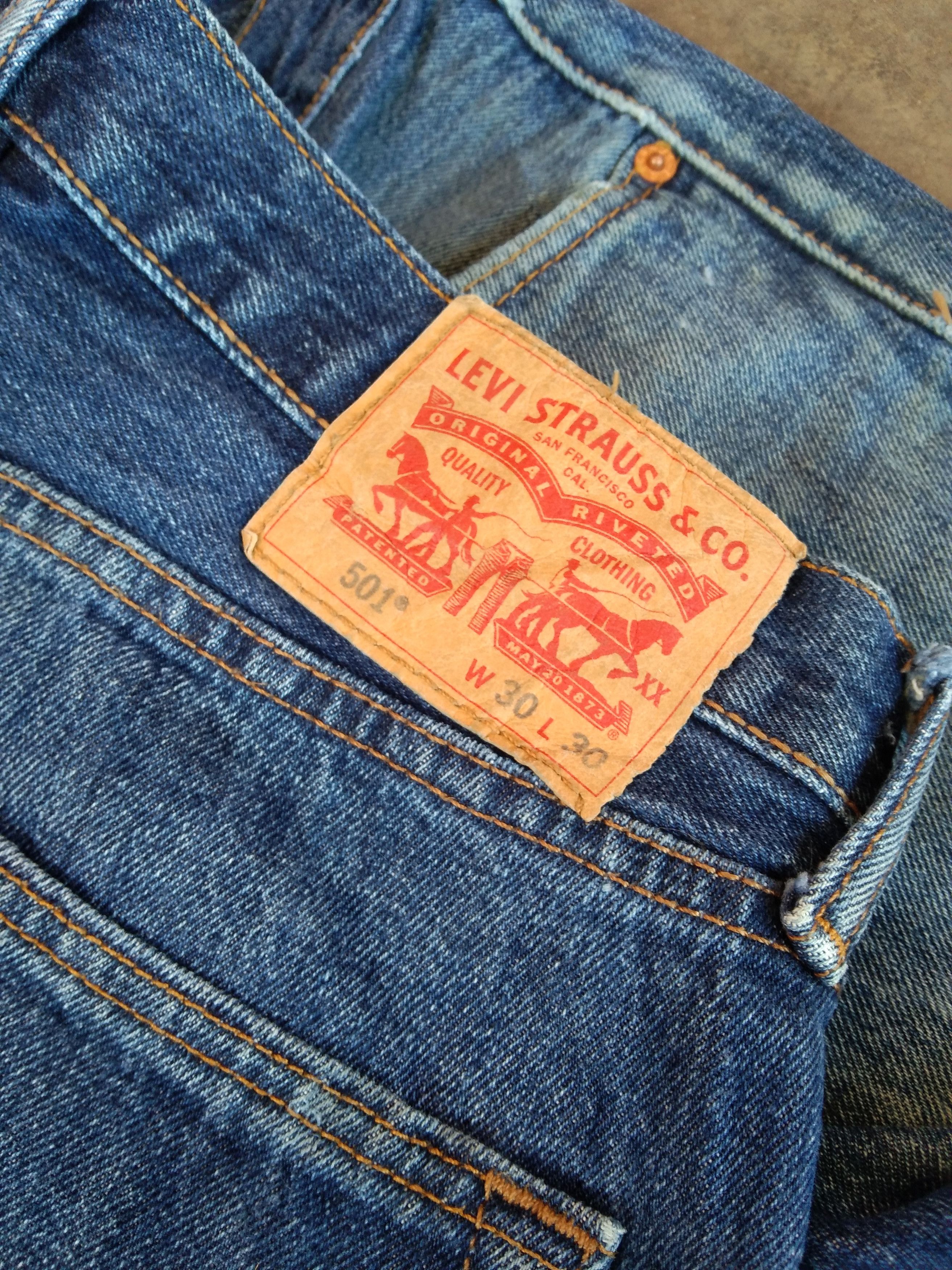 Levi's Vintage Levis 501 Released Hem Distressed Jeans 30x30 Size US 30 / EU 46 - 7 Thumbnail