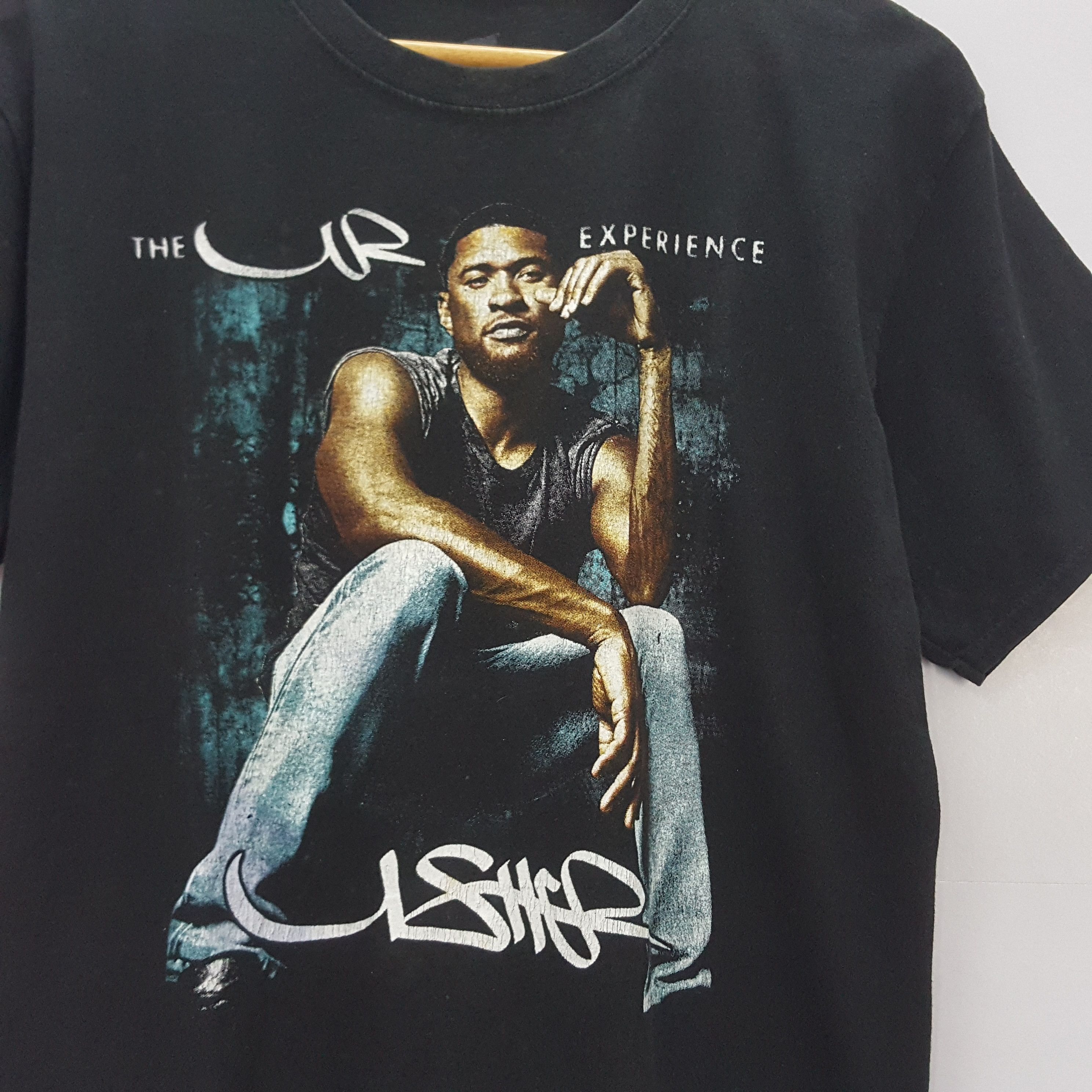 Band Tees × Rap Tees × Vintage Vintage USHER American Singer Pop Hip-hop Rap t-shirt Size US M / EU 48-50 / 2 - 3 Thumbnail