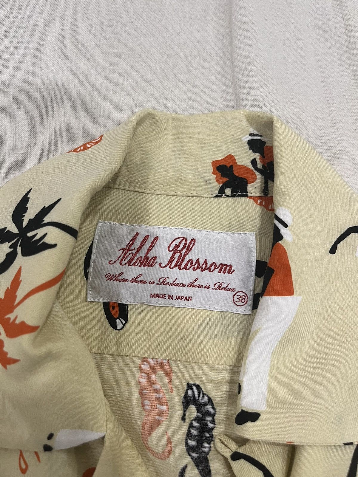 Japanese Brand Aloha Blossom King & Queen Beige Size US S / EU 44-46 / 1 - 4 Thumbnail