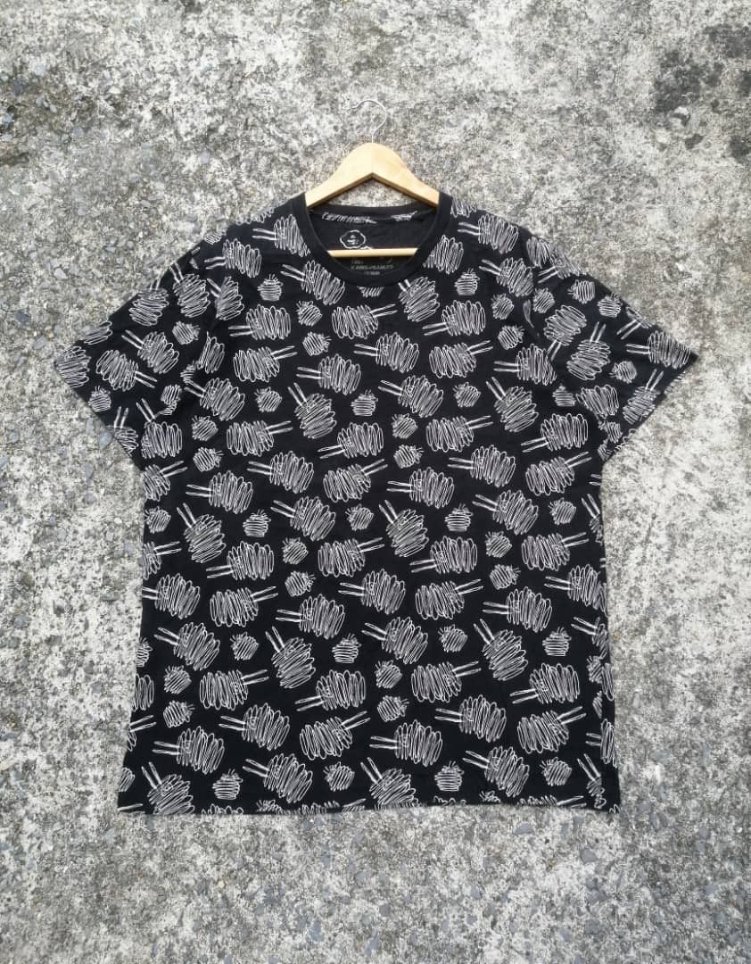 Kaws × Uniqlo Uniqlo Kaws X Peanuts Tee Size US L / EU 52-54 / 3 - 1 Thumbnail