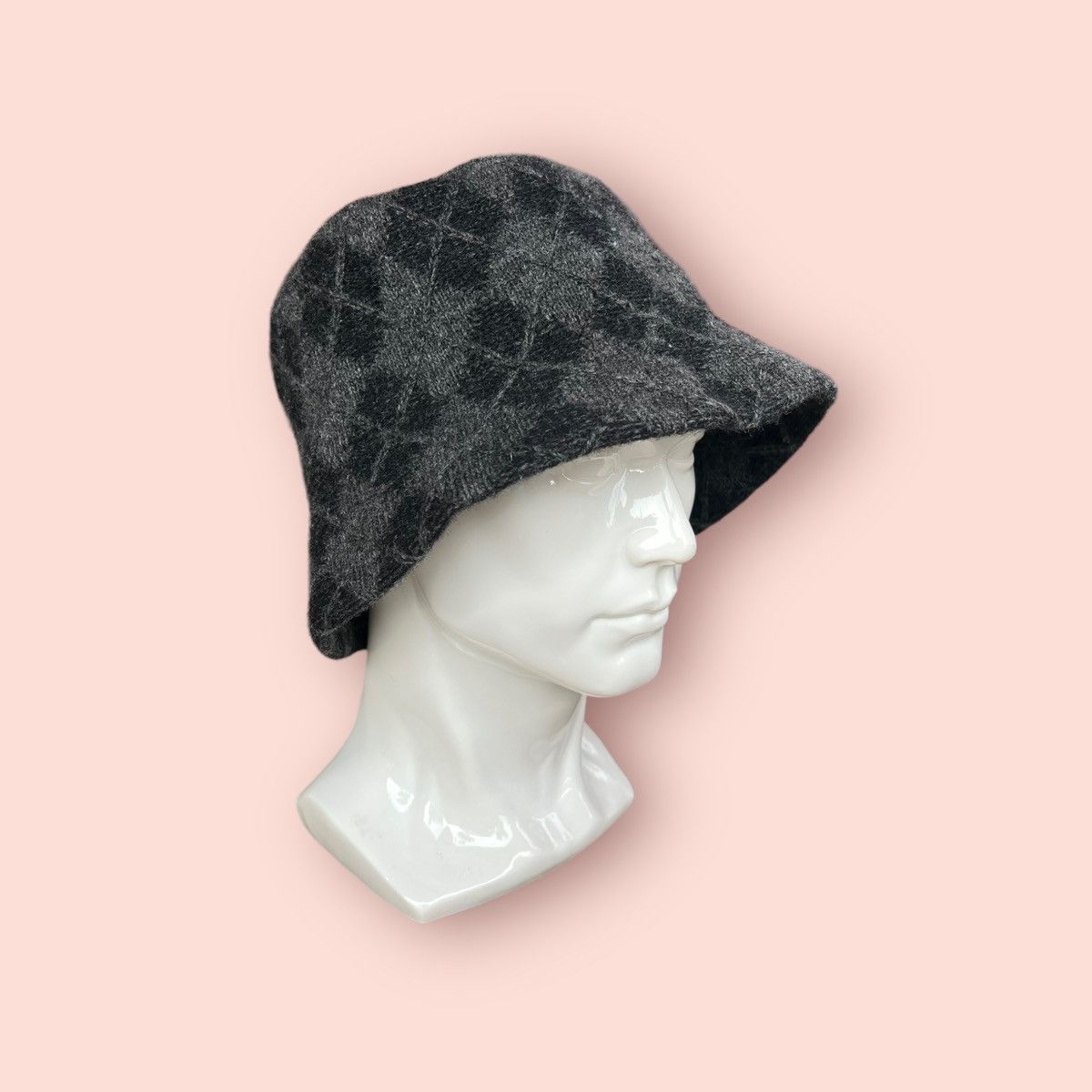 Designer × Givenchy × Vintage VINTAGE GIVENCHY ARGYLE KNITTED BUCKET HAT Size ONE SIZE - 4 Thumbnail