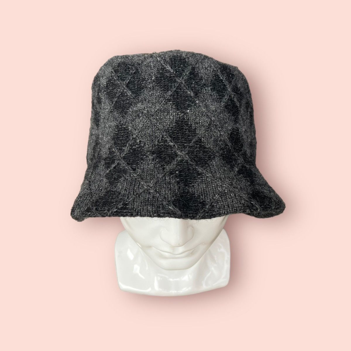 Designer × Givenchy × Vintage VINTAGE GIVENCHY ARGYLE KNITTED BUCKET HAT Size ONE SIZE - 12 Thumbnail