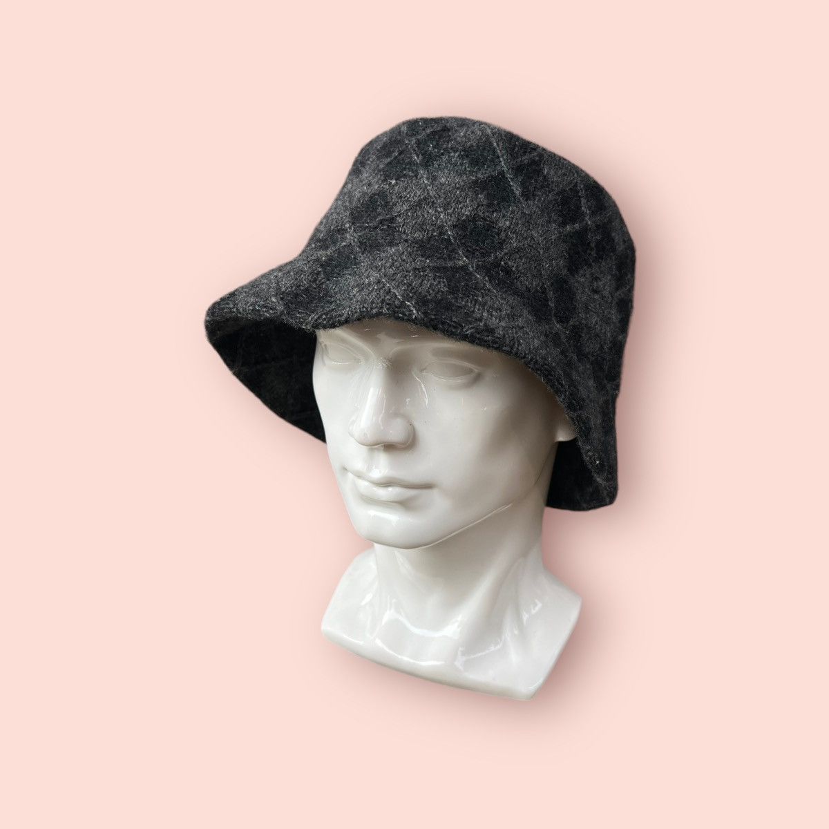 Designer × Givenchy × Vintage VINTAGE GIVENCHY ARGYLE KNITTED BUCKET HAT Size ONE SIZE - 5 Thumbnail