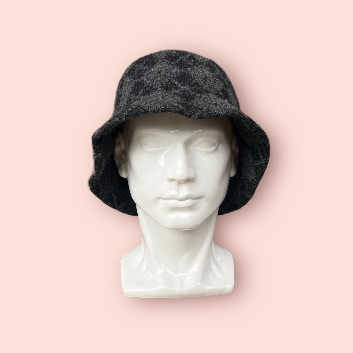 Designer × Givenchy × Vintage VINTAGE GIVENCHY ARGYLE KNITTED BUCKET HAT Size ONE SIZE - 2 Thumbnail