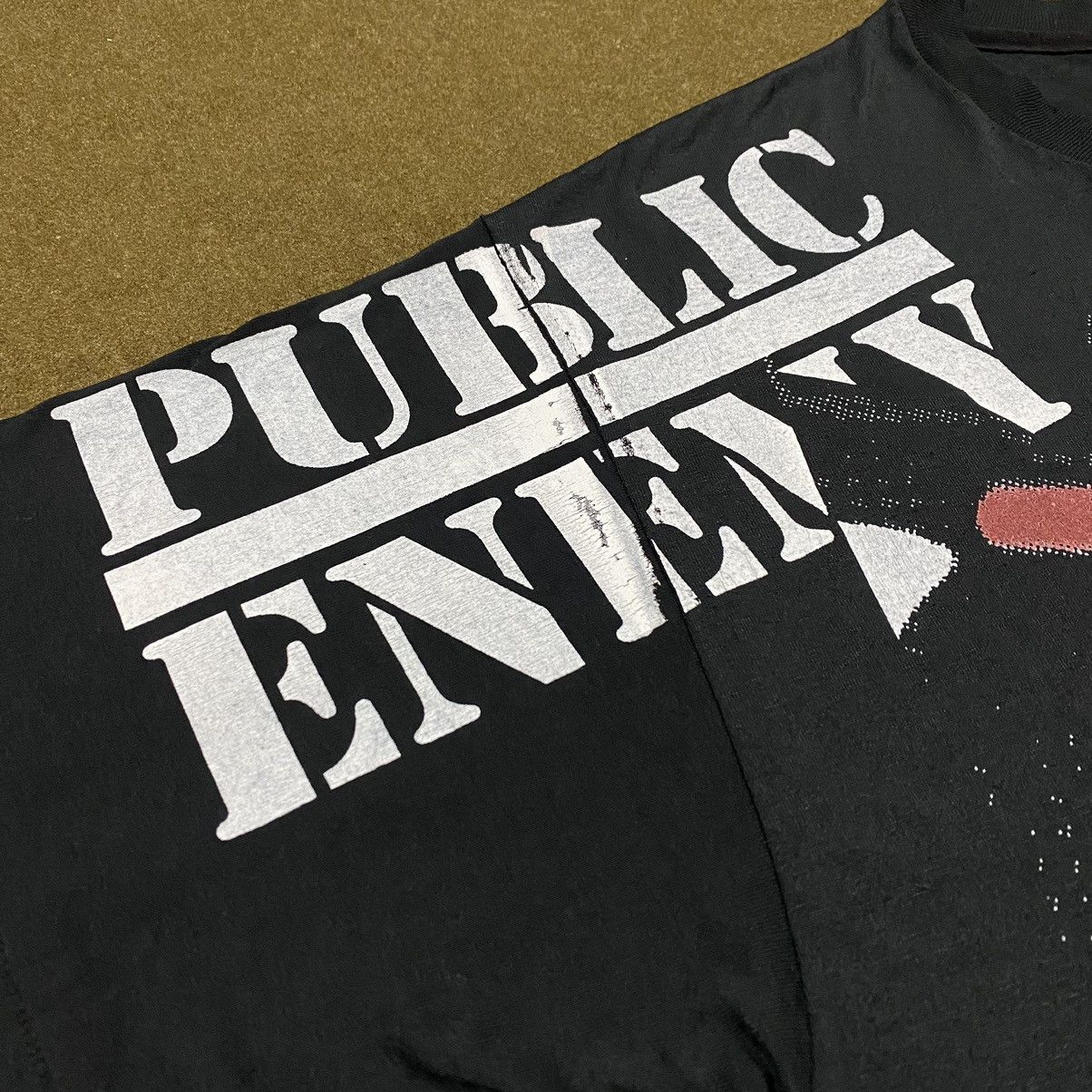 Public Enemy VINTAGE 90S PUBLIC ENEMY HAND PRINT Size US XL / EU 56 / 4 - 5 Thumbnail