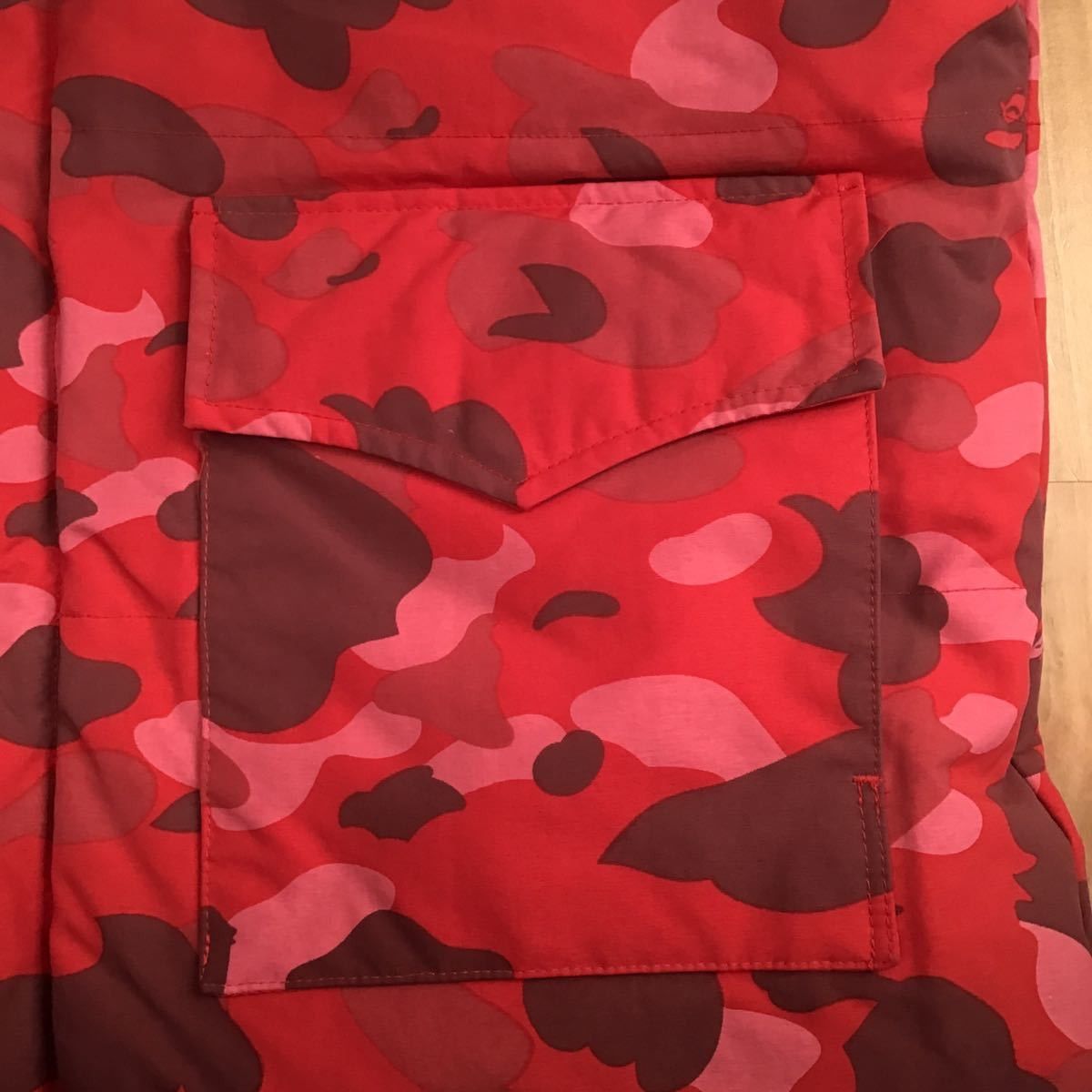 Bape 🔥Reversible🔥 Down jacket pink camo × red camo BAPE ape Size US L / EU 52-54 / 3 - 7 Thumbnail