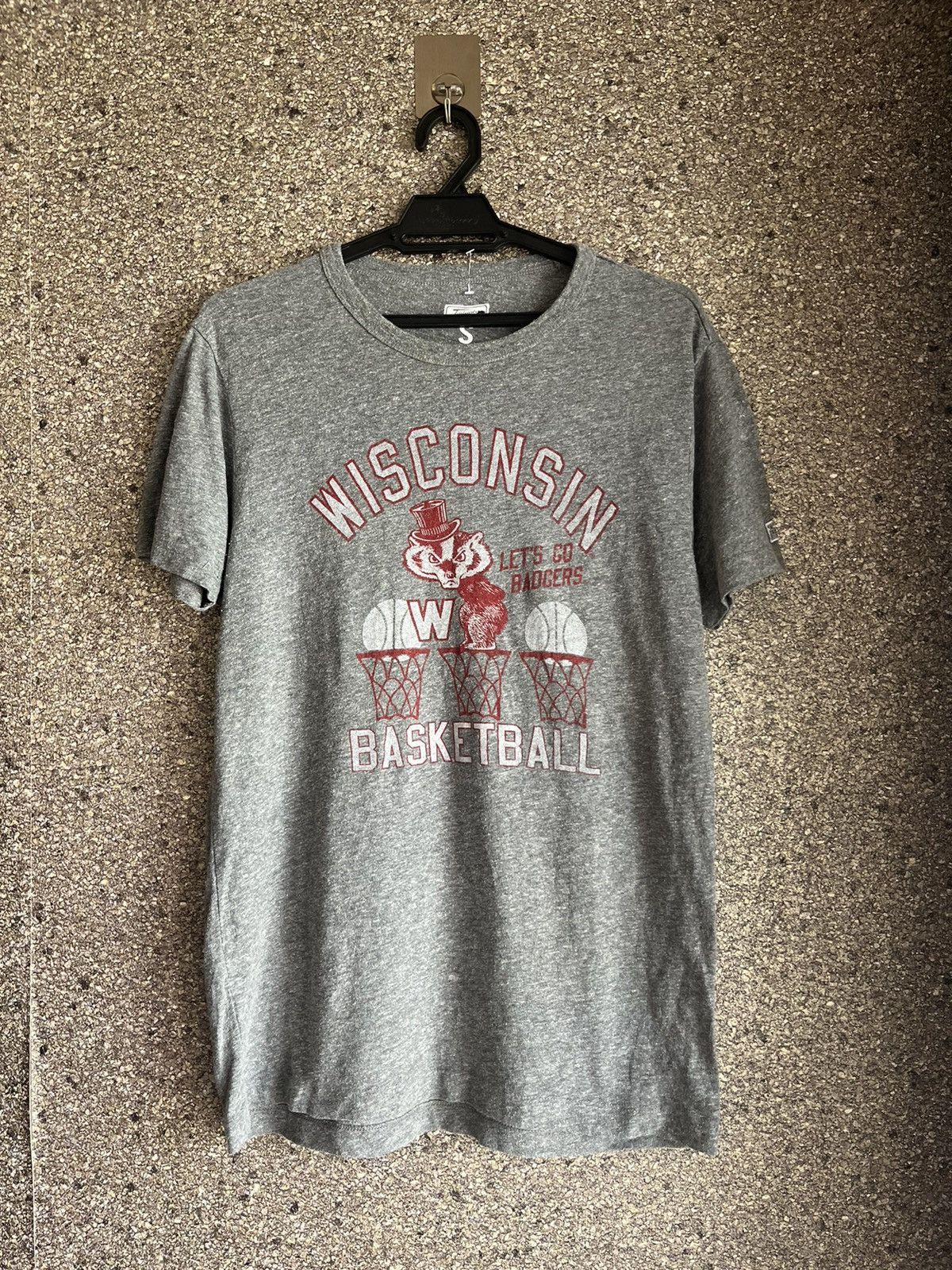 Image of Vintage Wisconsin Basketball Ft4 in Grey, Men's (Size Small)