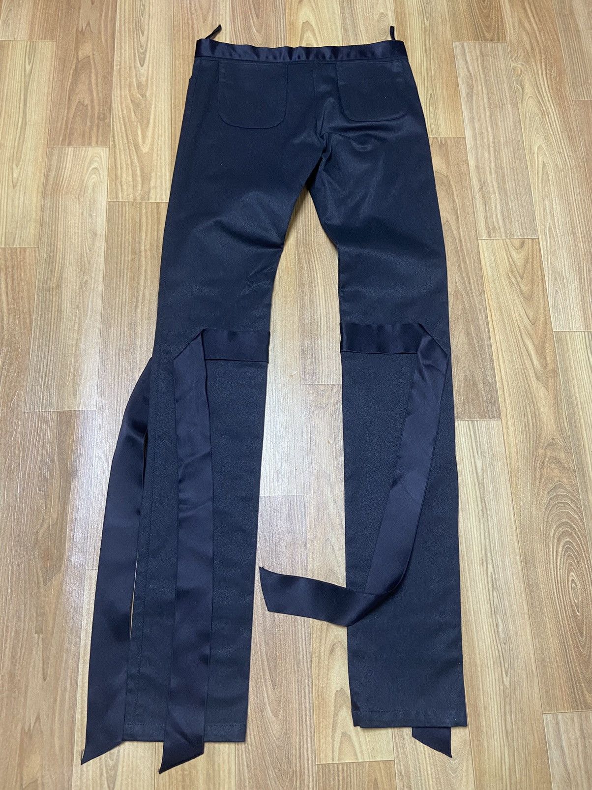 Chanel 38 Chanel cc logo button Knee tie silk denim pants Size US 27 - 2 Thumbnail