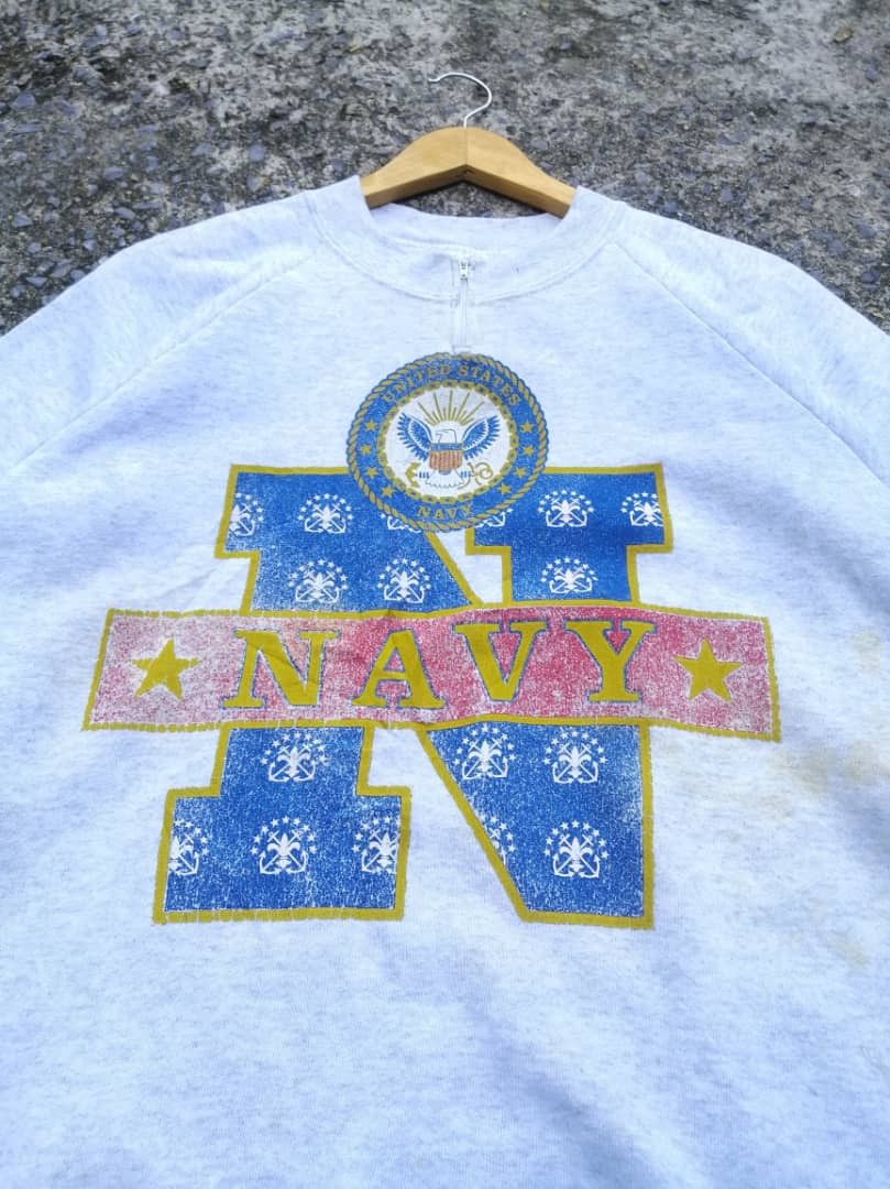 Fruit Of The Loom Vintage 90s US Navy Sweatshirt Size US M / EU 48-50 / 2 - 4 Thumbnail