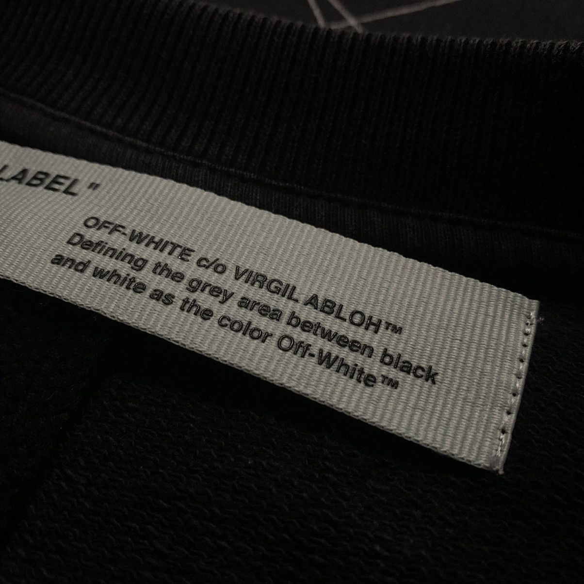 Off-White Off-White Medium Arrow Graphic Washed Black Sweatshirt 2018 Size US M / EU 48-50 / 2 - 8 Thumbnail