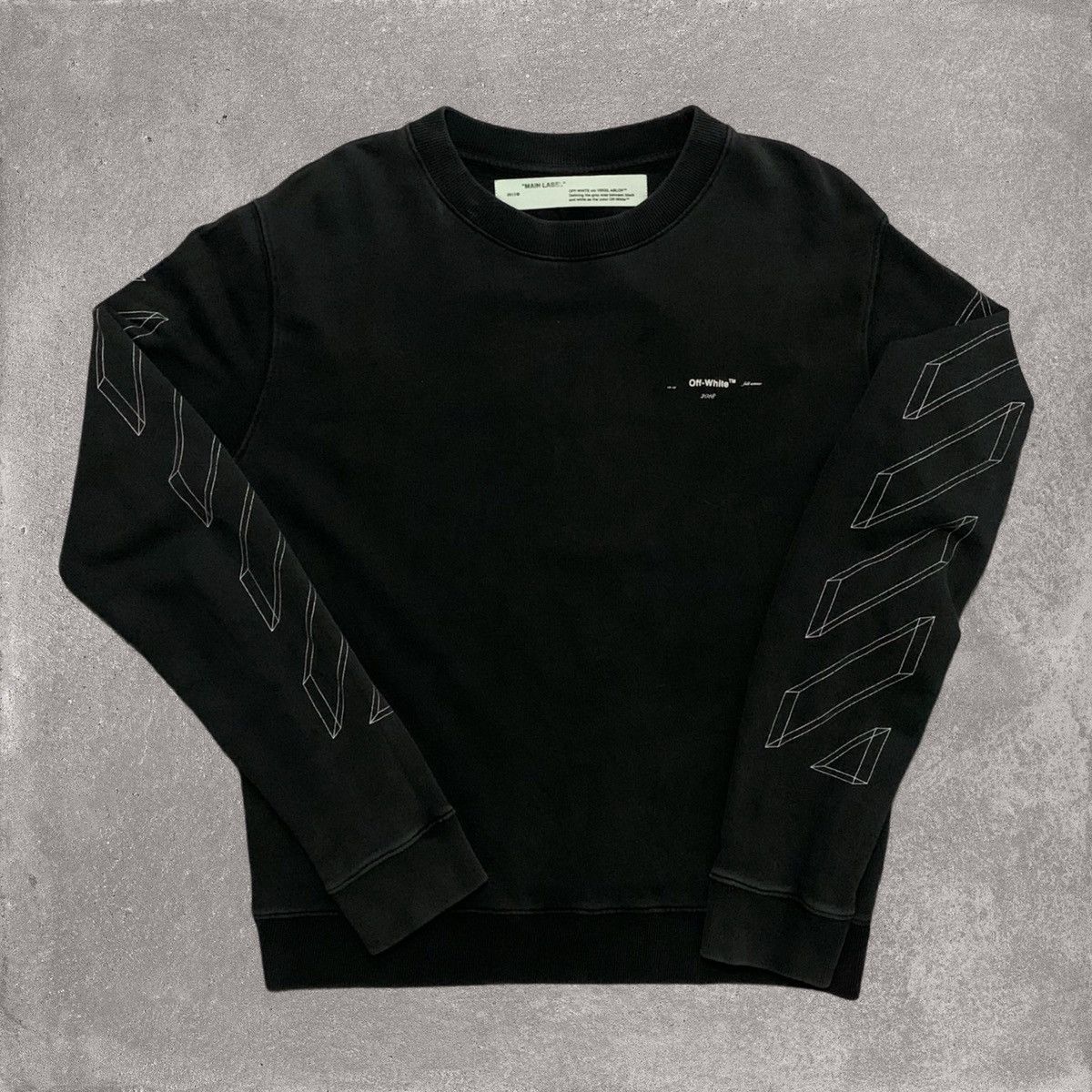 Off-White Off-White Medium Arrow Graphic Washed Black Sweatshirt 2018 Size US M / EU 48-50 / 2 - 1 Thumbnail