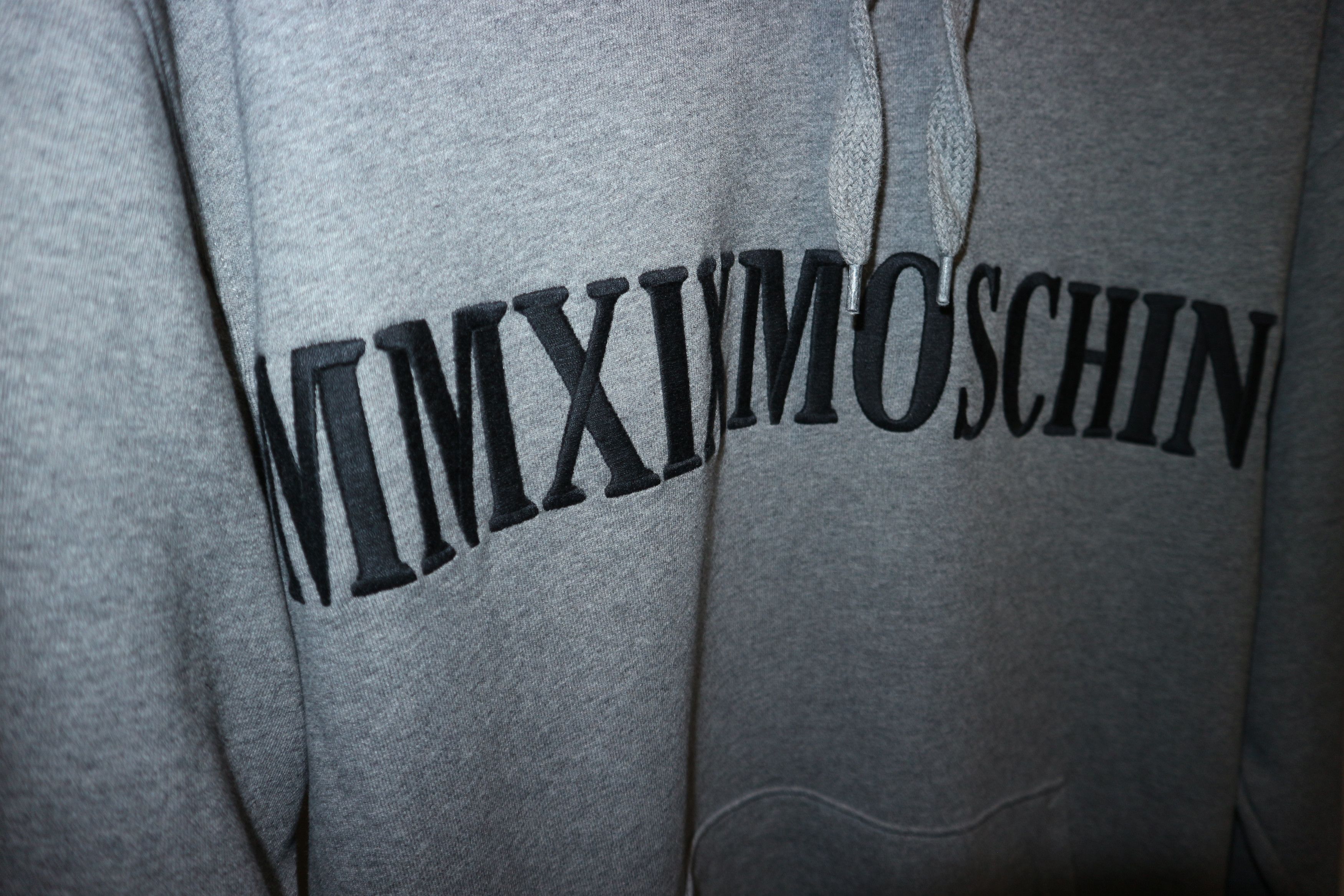 Moschino embroidered logo hoodie Size US S / EU 44-46 / 1 - 2 Thumbnail