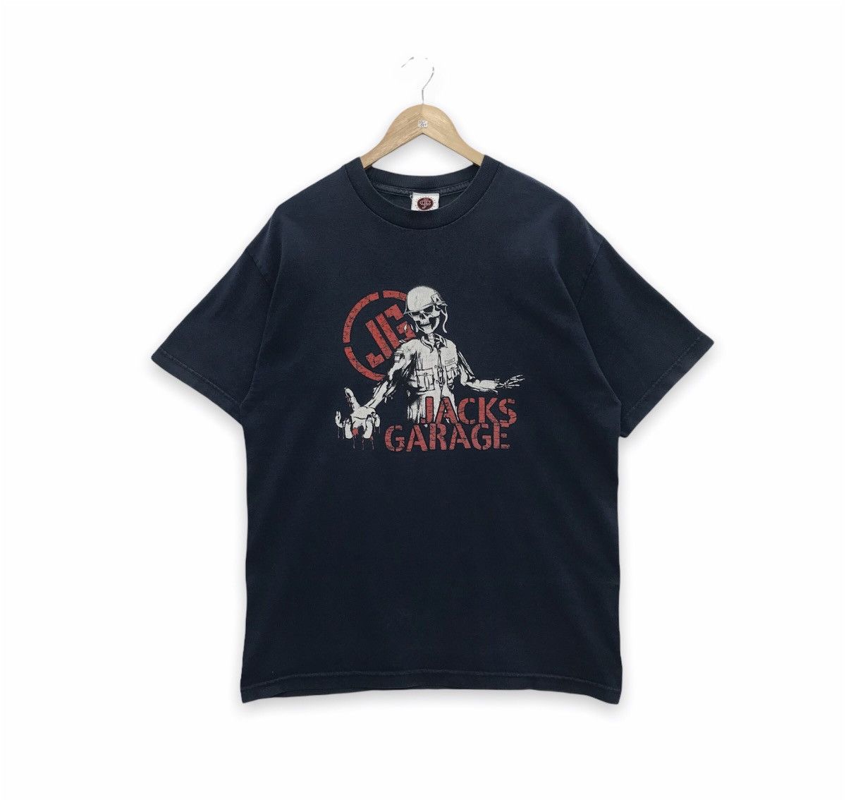 Vintage Rare!! Vintage Jacks Garage Boardshop Graphic Tee Size US XL / EU 56 / 4 - 1 Thumbnail