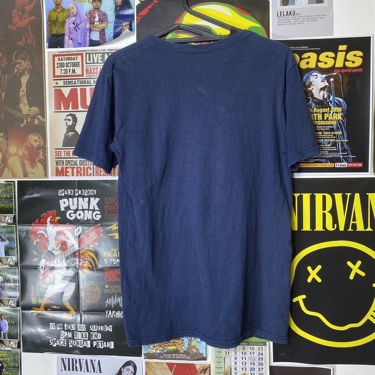 Band Tees Vintage Nirvana Copyright 2009 Live Shirt Size US S / EU 44-46 / 1 - 4 Thumbnail