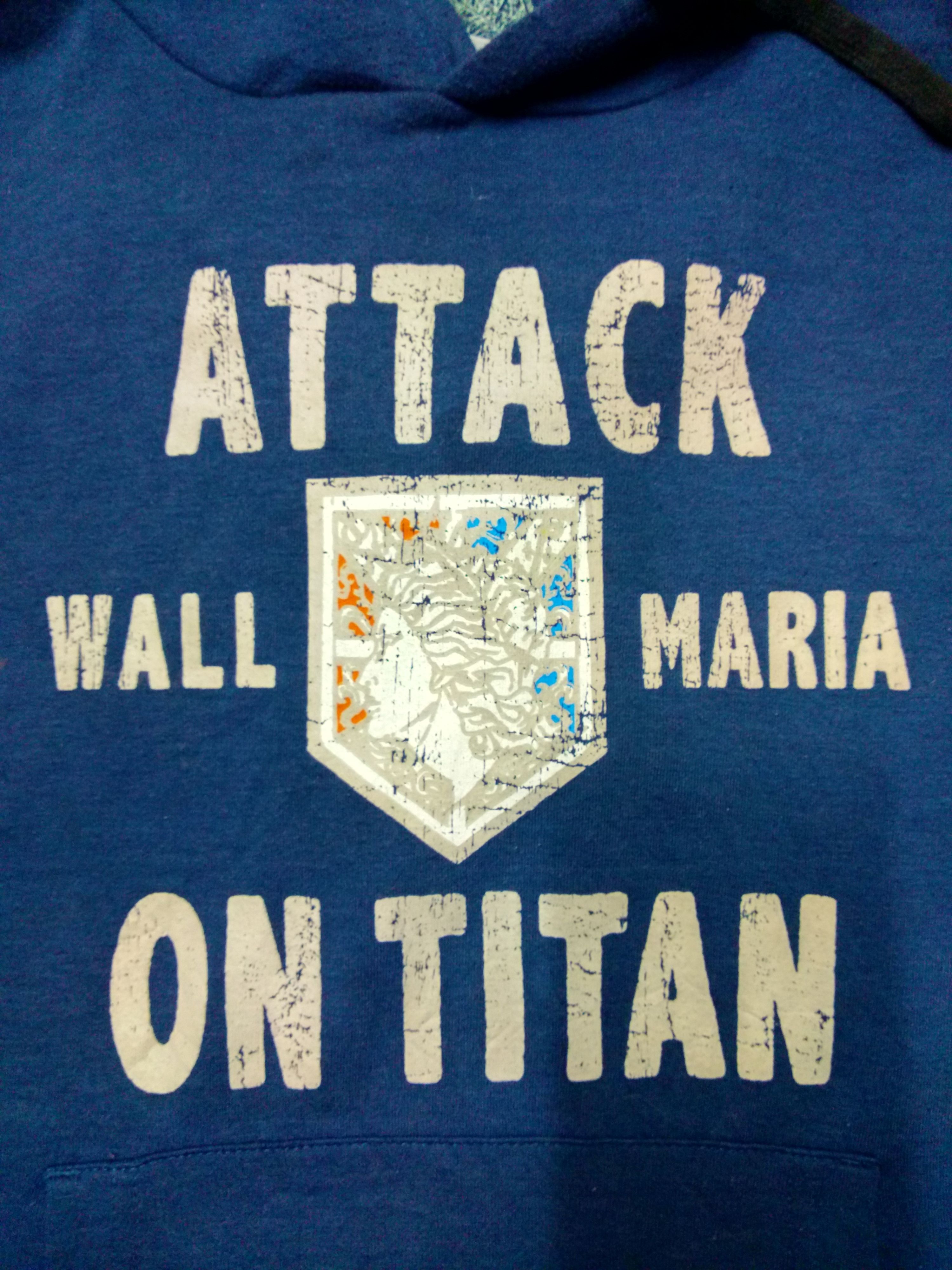Japanese Brand Uniqlo Attack On Titan " Wall Maria" Hoodies Size US M / EU 48-50 / 2 - 3 Thumbnail