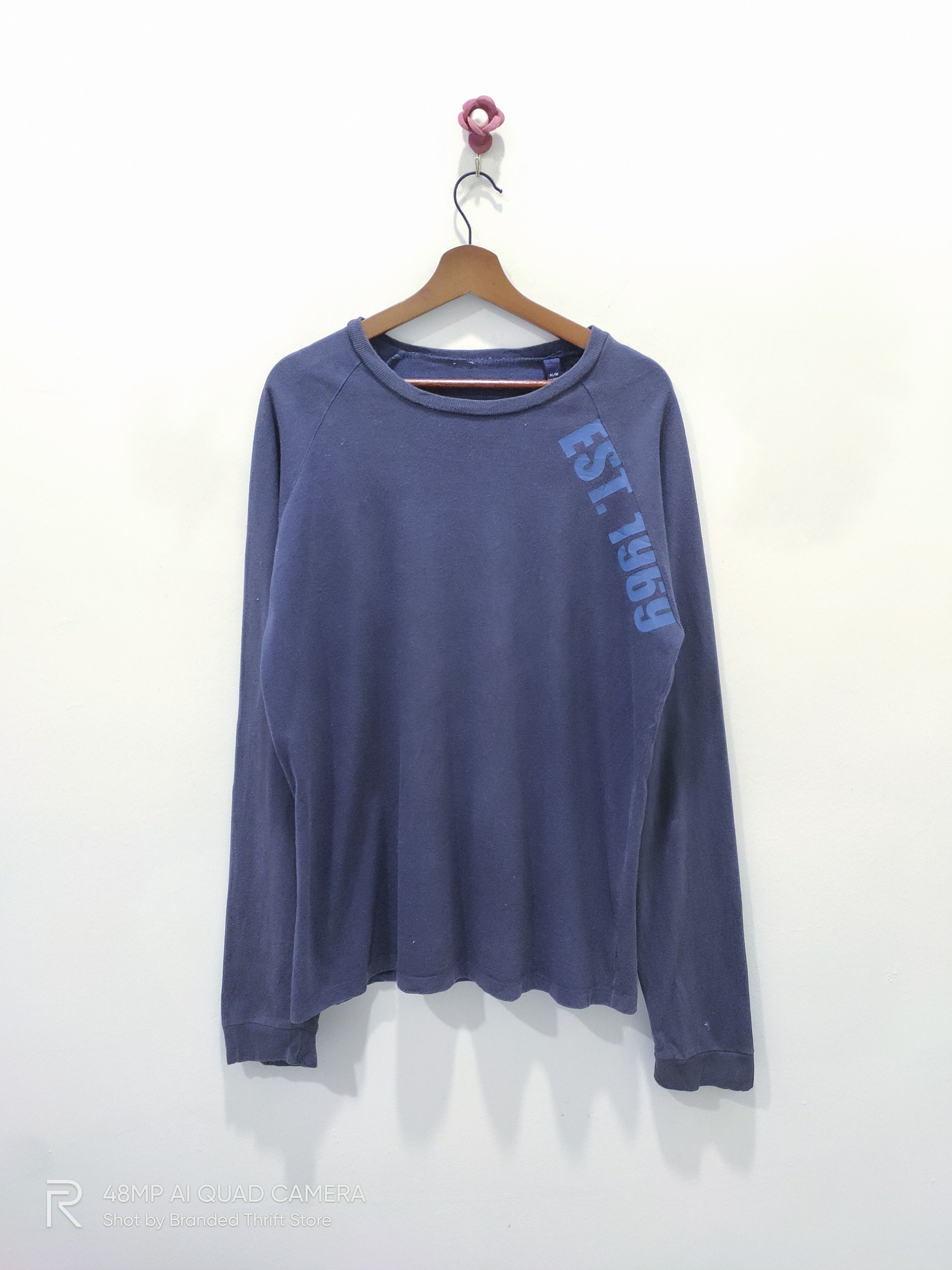 Gap × Vintage Vtg GAP EST1969 Crewneck Plain Sweatshirt Longsleeve Tshirt Size US L / EU 52-54 / 3 - 1 Thumbnail