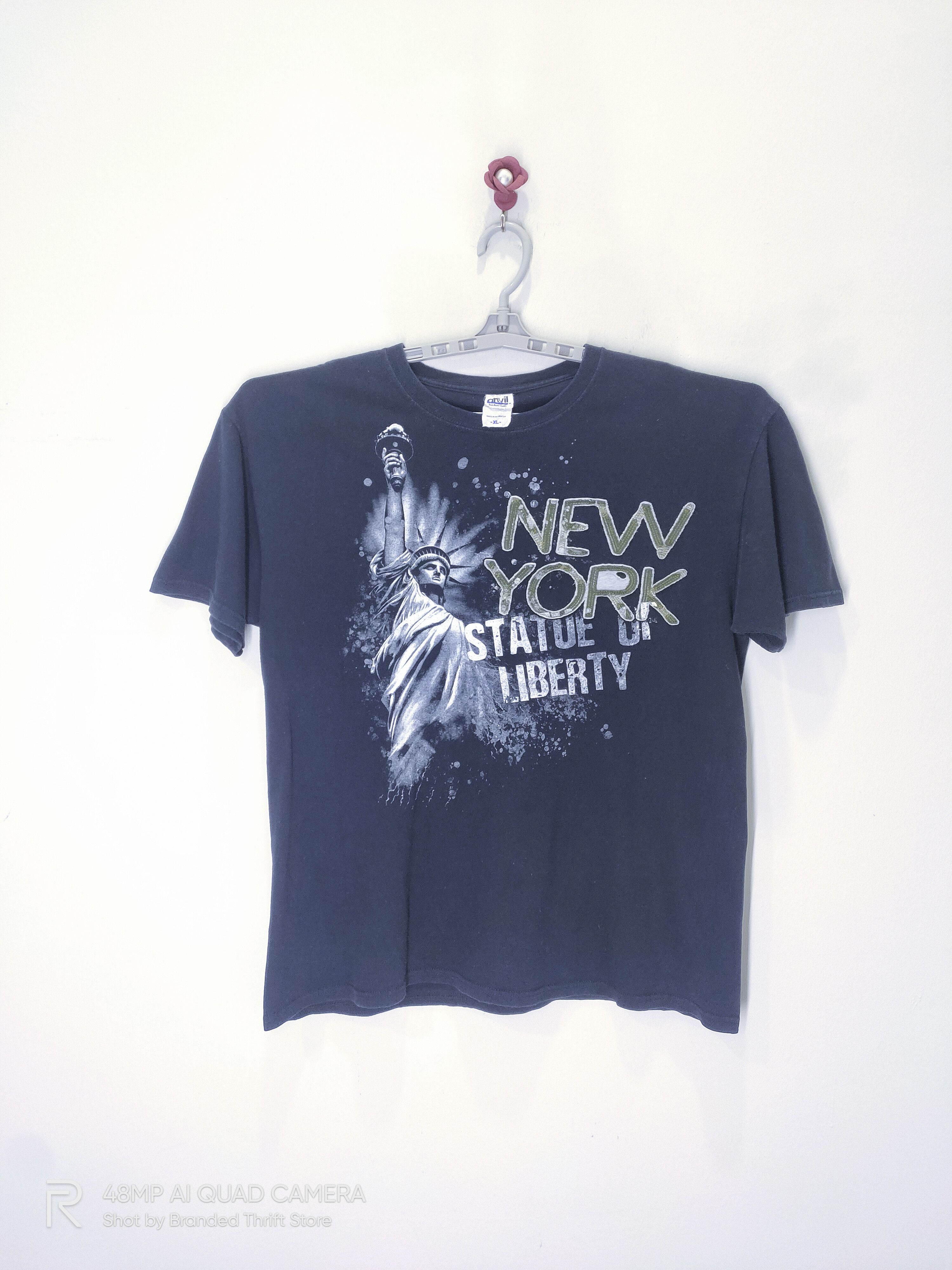 Liberty London × Vintage Vintage ANVIL NEWYORK Statue of Liberty BigLogo Graphic Tee Size US XL / EU 56 / 4 - 1 Thumbnail