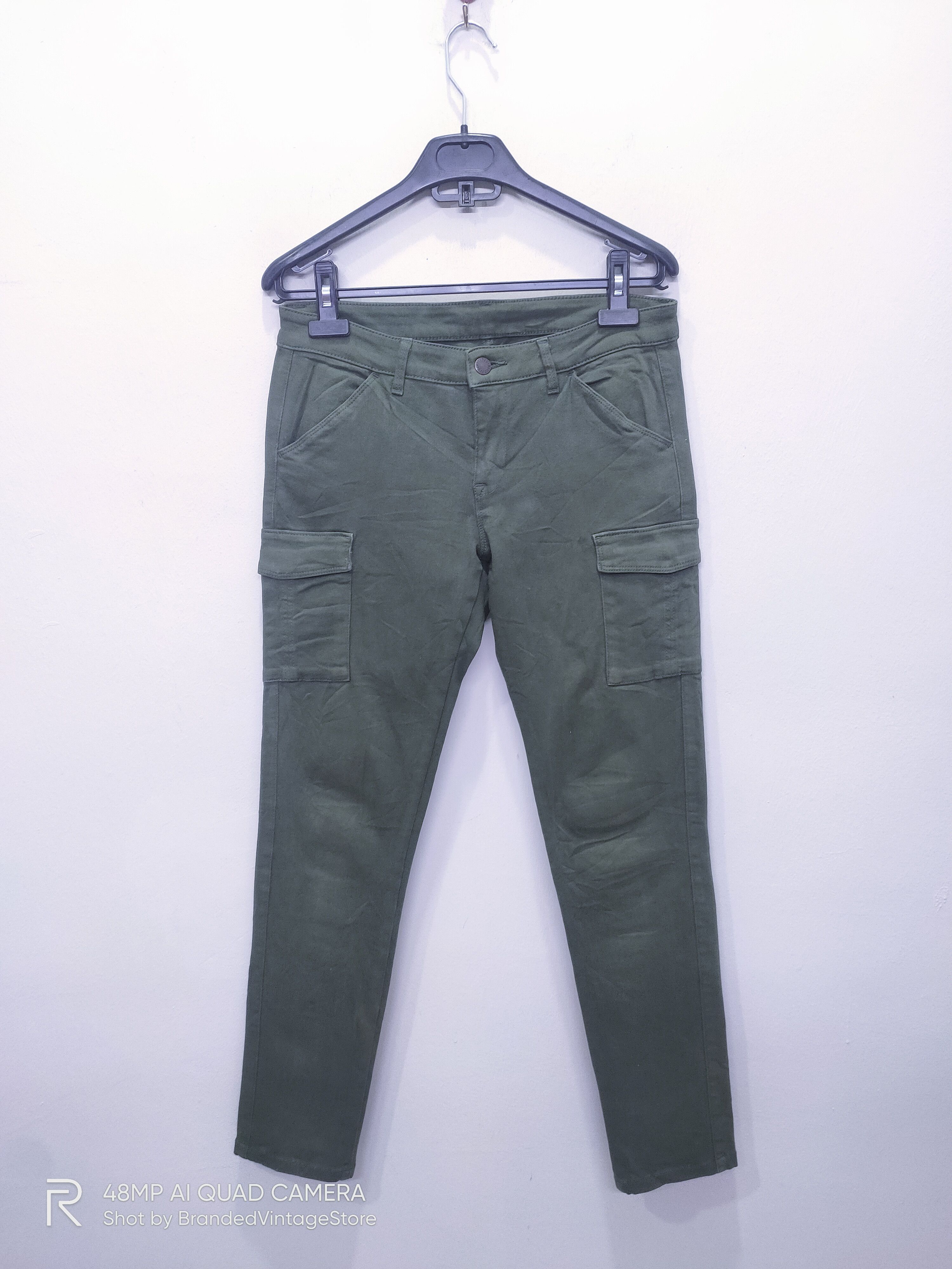 Seditionaries × Uniqlo UNIQLO SkinnySlimfit Multipocket Tactical Utility CargoPant Size US 29 - 1 Thumbnail
