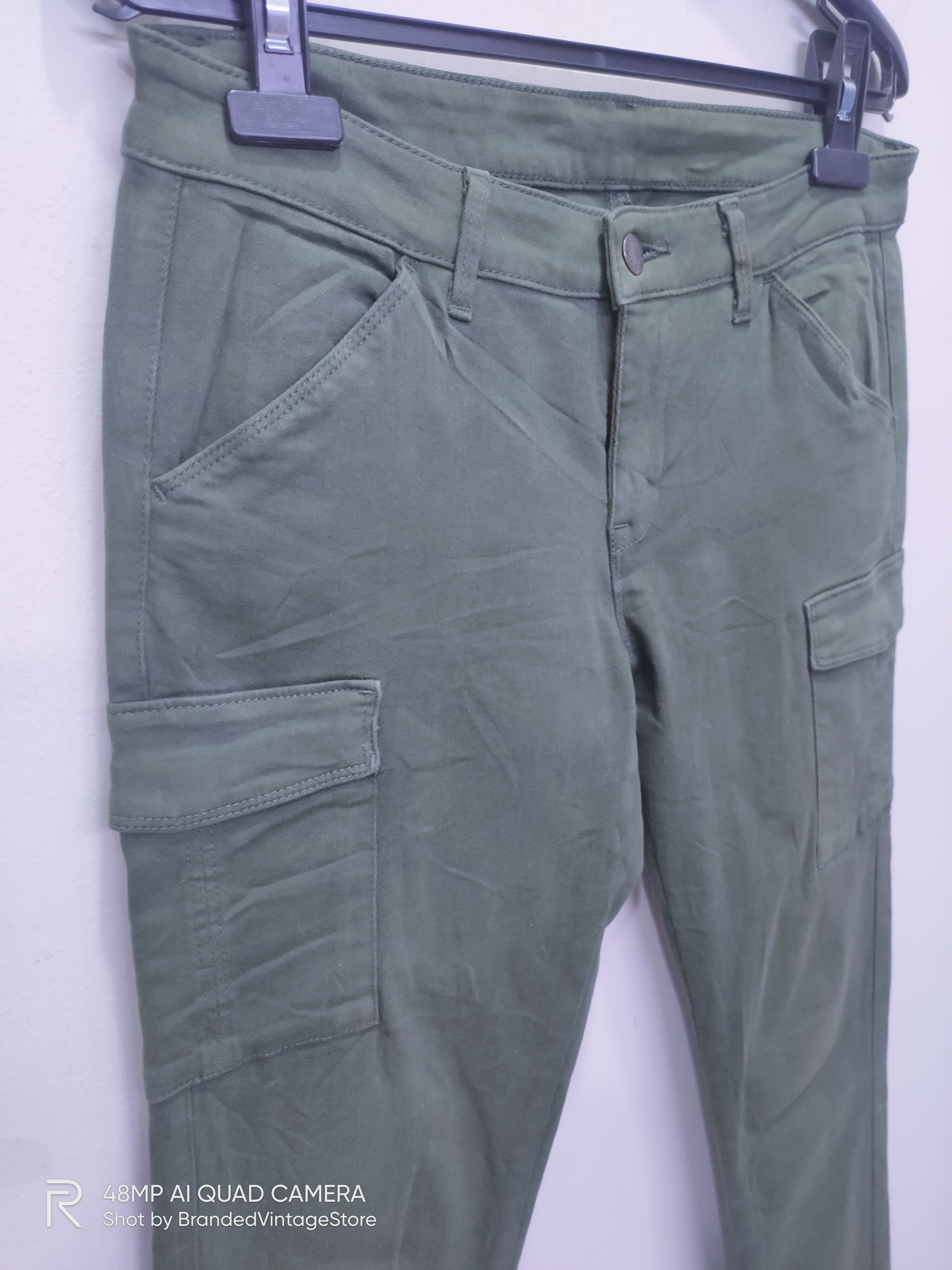 Seditionaries × Uniqlo UNIQLO SkinnySlimfit Multipocket Tactical Utility CargoPant Size US 29 - 6 Thumbnail