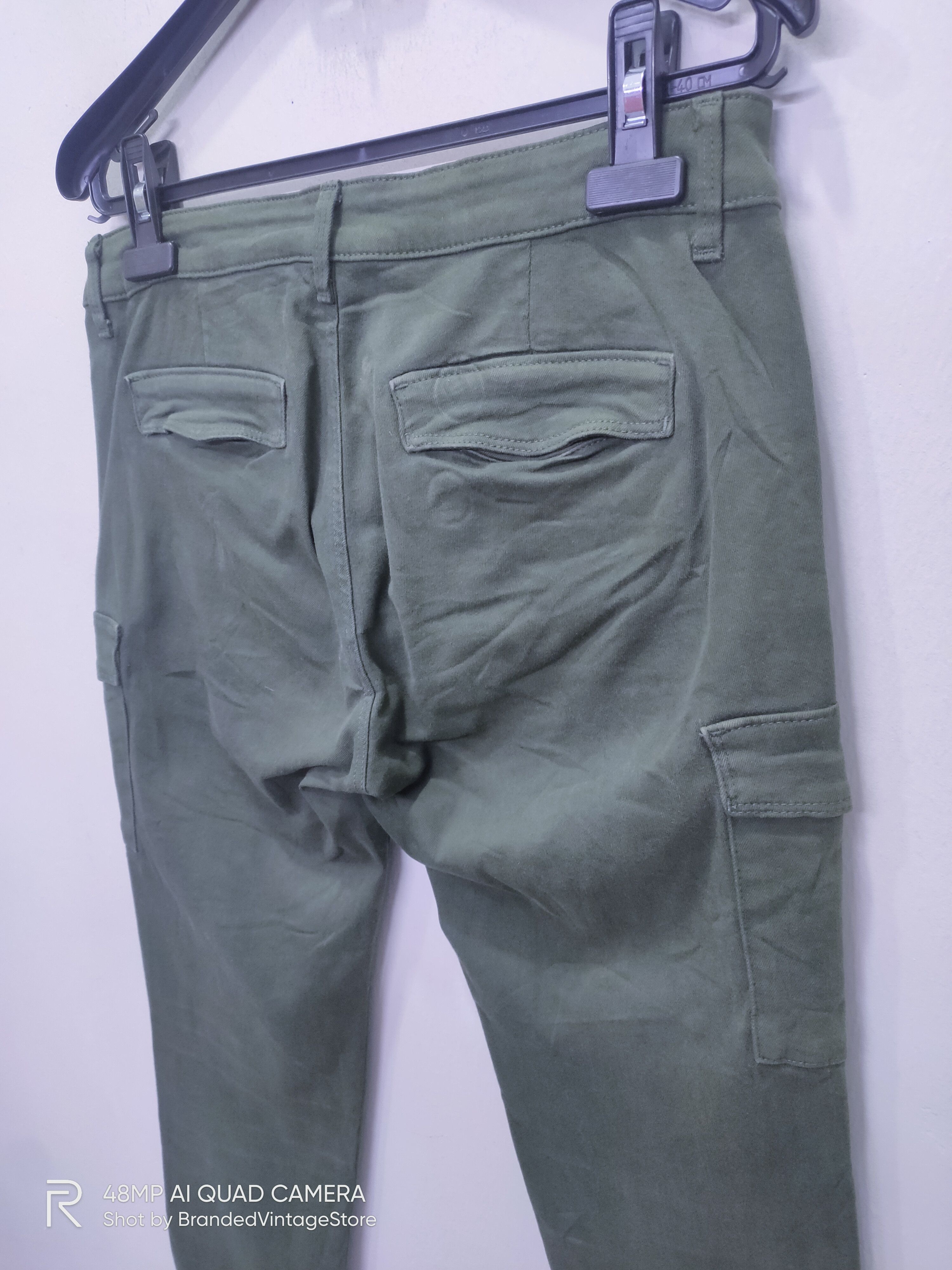 Seditionaries × Uniqlo UNIQLO SkinnySlimfit Multipocket Tactical Utility CargoPant Size US 29 - 12 Thumbnail