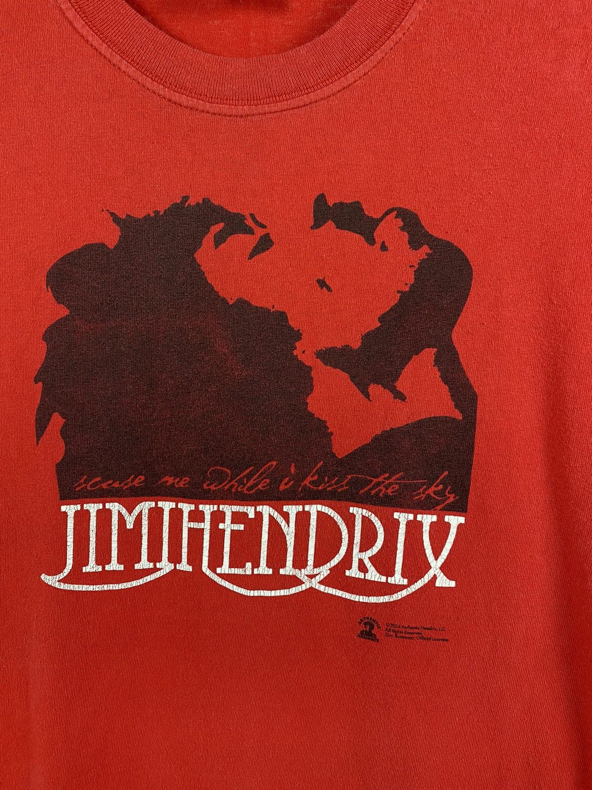 Band Tees Jimi Hendrix kiss the sky vintage 2004 red T-shirts size L Size US L / EU 52-54 / 3 - 3 Thumbnail