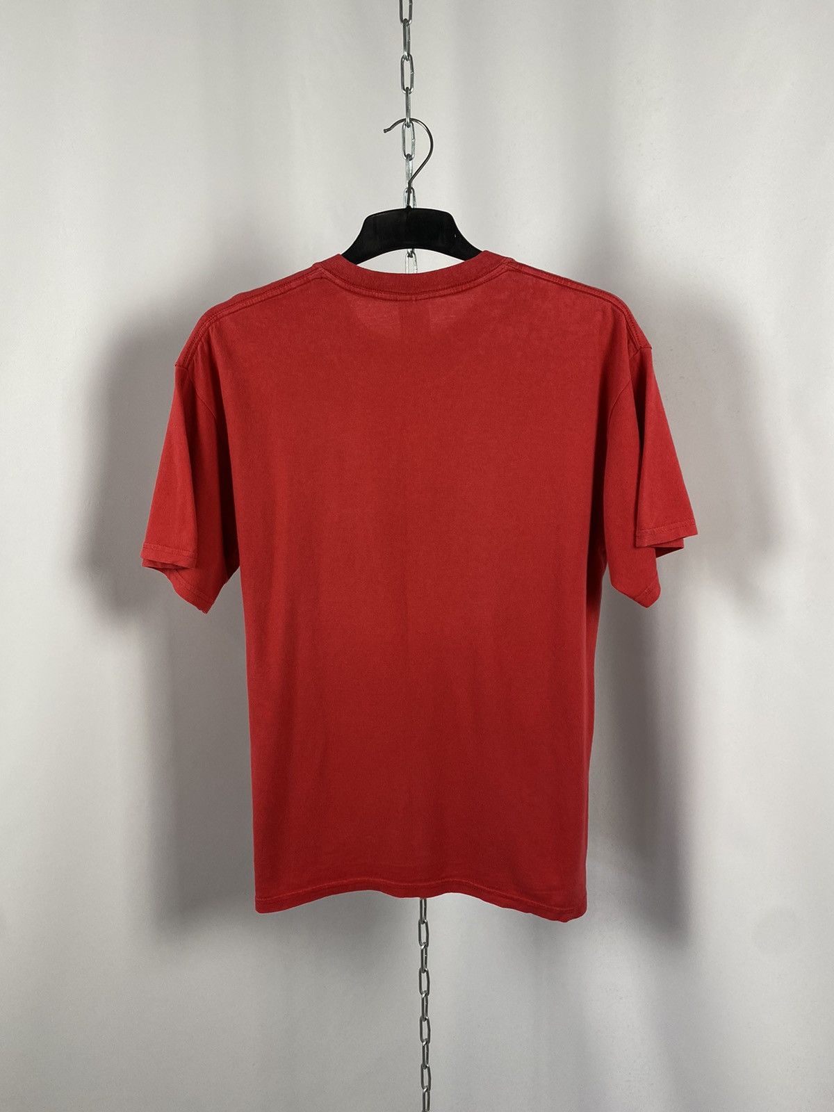 Band Tees Jimi Hendrix kiss the sky vintage 2004 red T-shirts size L Size US L / EU 52-54 / 3 - 7 Thumbnail