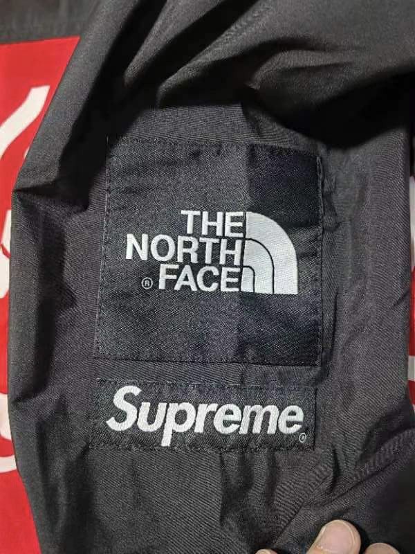 Supreme × The North Face Supreme tnf north bamn by any means red pullover Jacket Size US XL / EU 56 / 4 - 4 Thumbnail