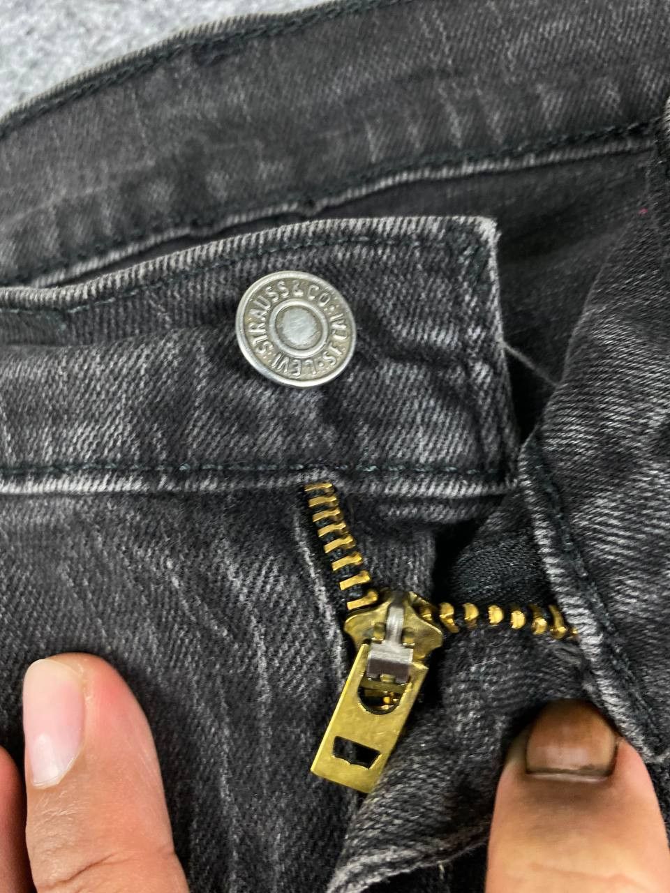 Levi's levis 559 black distressed denim Size US 39 - 15 Thumbnail