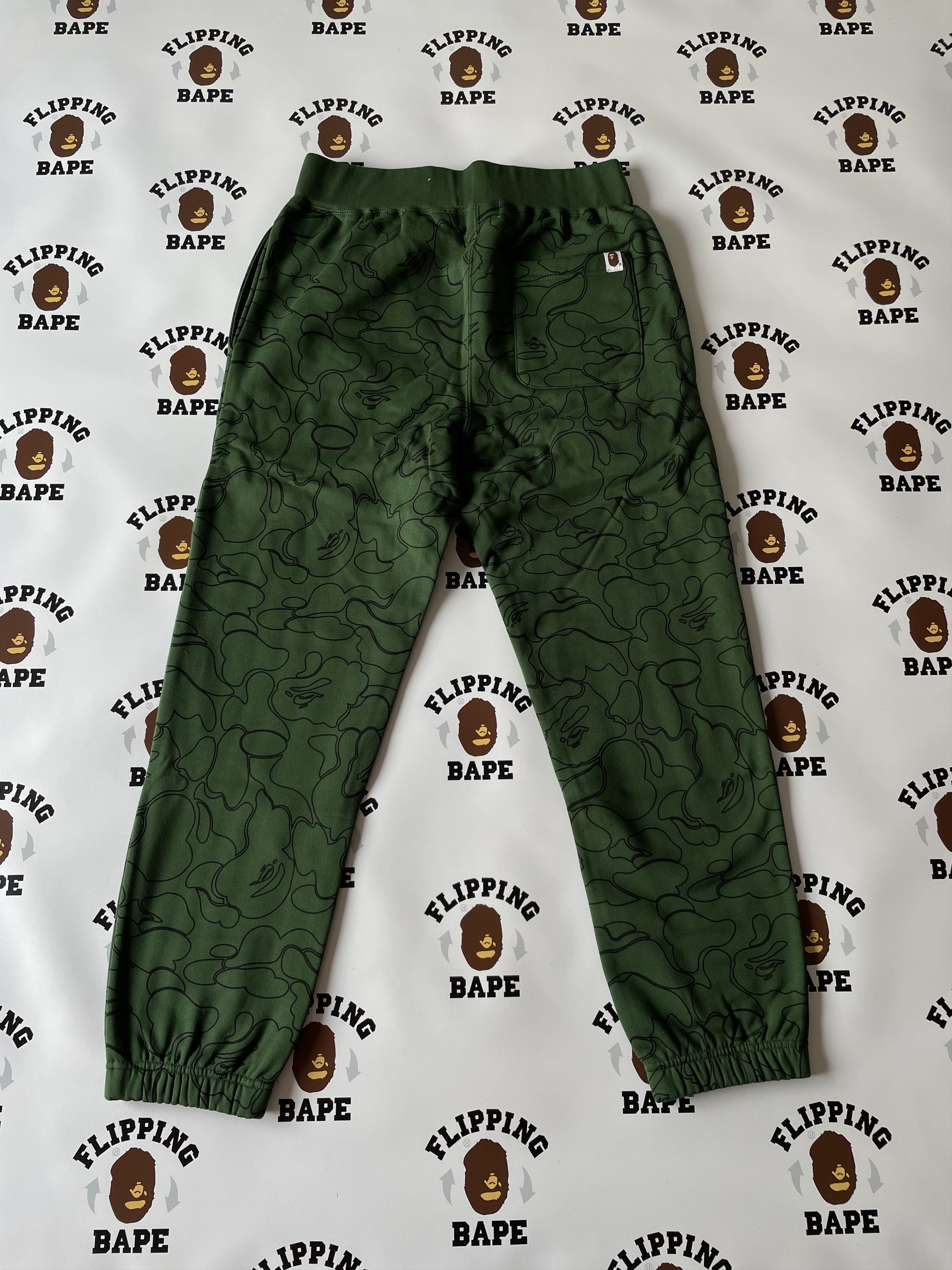 Bape BAPE HAPPY NEW YEAR BAG MILITARY MEN SIZE S Size ONE SIZE - 10 Thumbnail