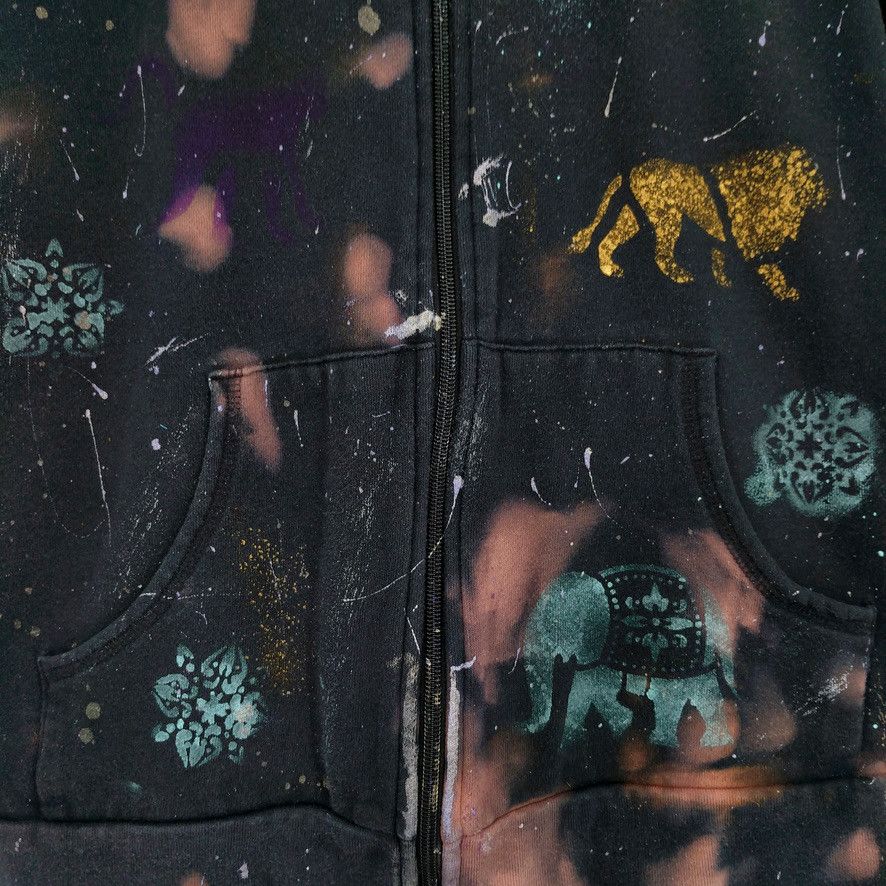 Disney × Mickey Mouse × Vintage Vintage Disneyland Mickey Mouse Custom Paint Dye Hoodie Size US L / EU 52-54 / 3 - 6 Thumbnail