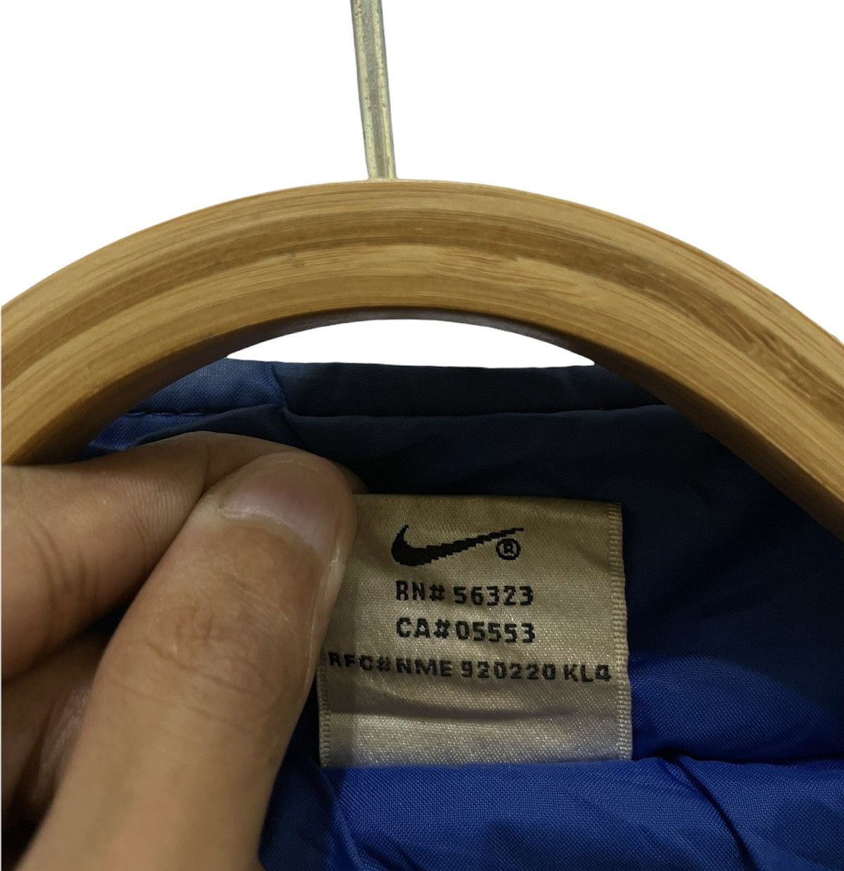Nike Vintage 90s Nike Big Logo Puffer Jacket Size US L / EU 52-54 / 3 - 16 Thumbnail