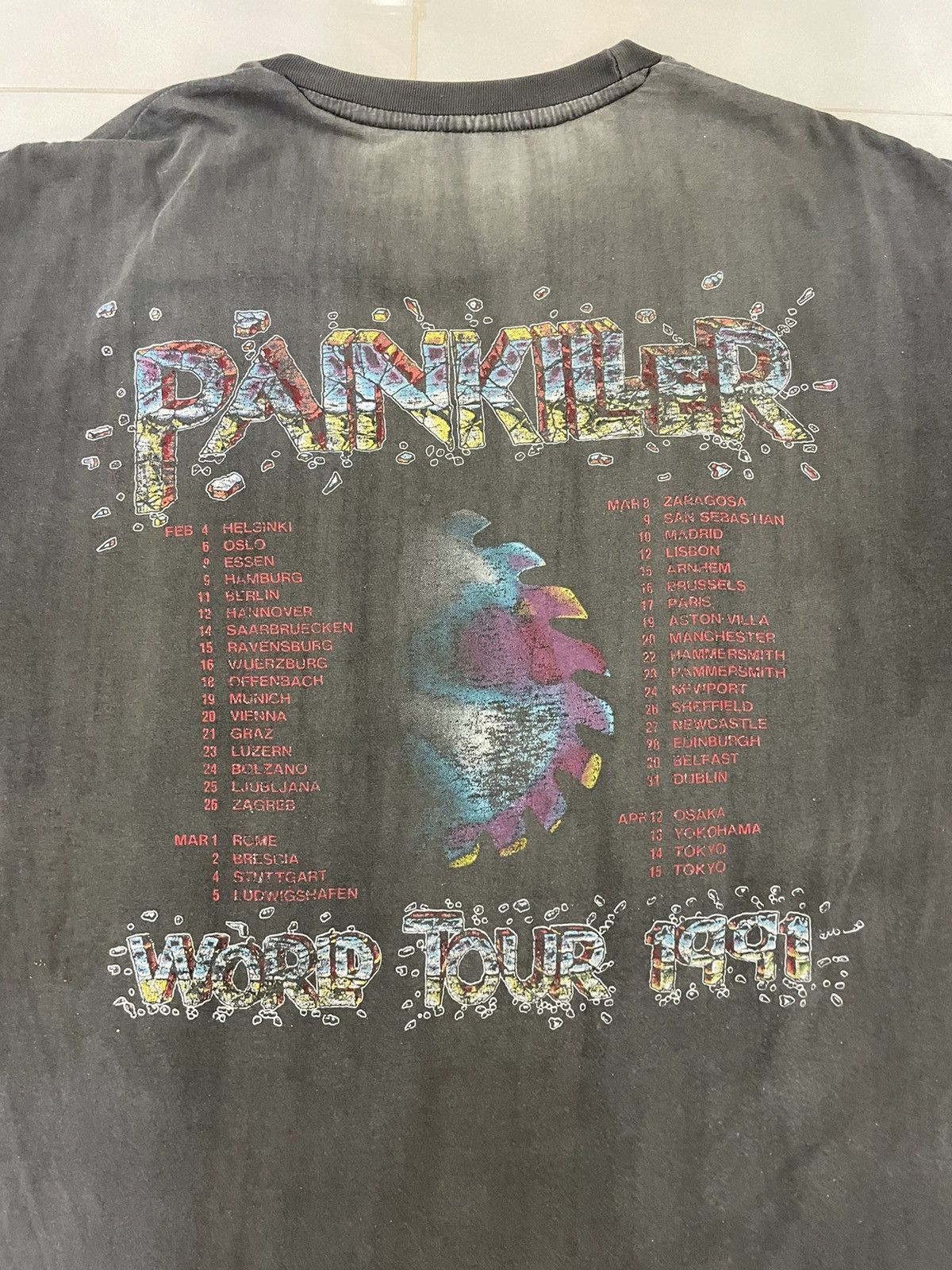 Band Tees Vintage Judas Priest Painkiller 1990 Nicely Faded Tshirt Size US L / EU 52-54 / 3 - 8 Thumbnail