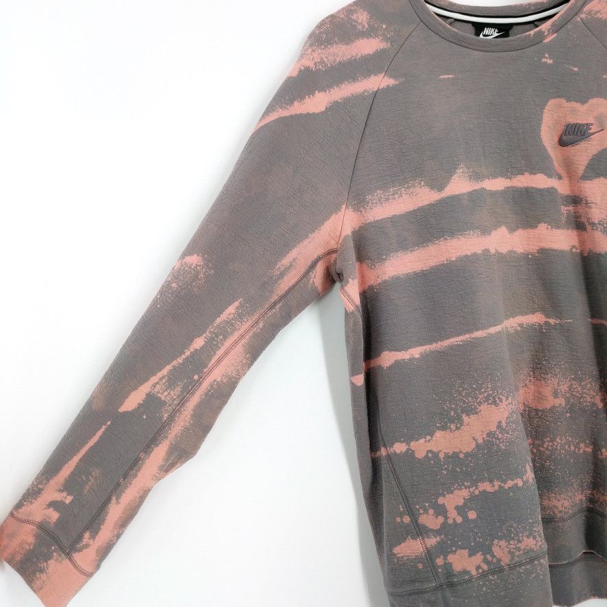 Nike Nike Tech Fleece Custom Hand Bleached Crewneck Sweatshirt Size US M / EU 48-50 / 2 - 4 Thumbnail