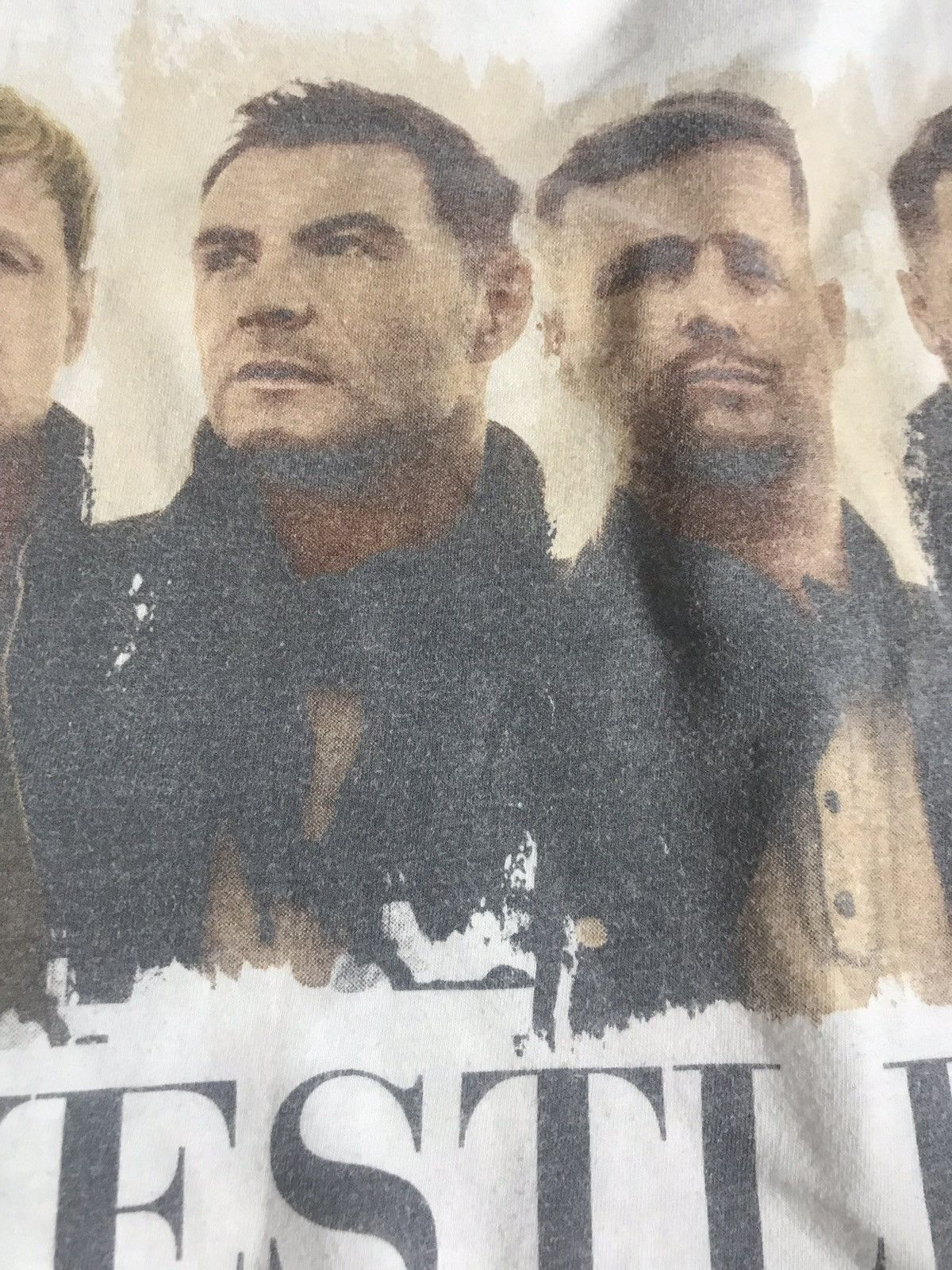 Band Tees Westlife 2012 tour t-shirt Size US M / EU 48-50 / 2 - 4 Thumbnail