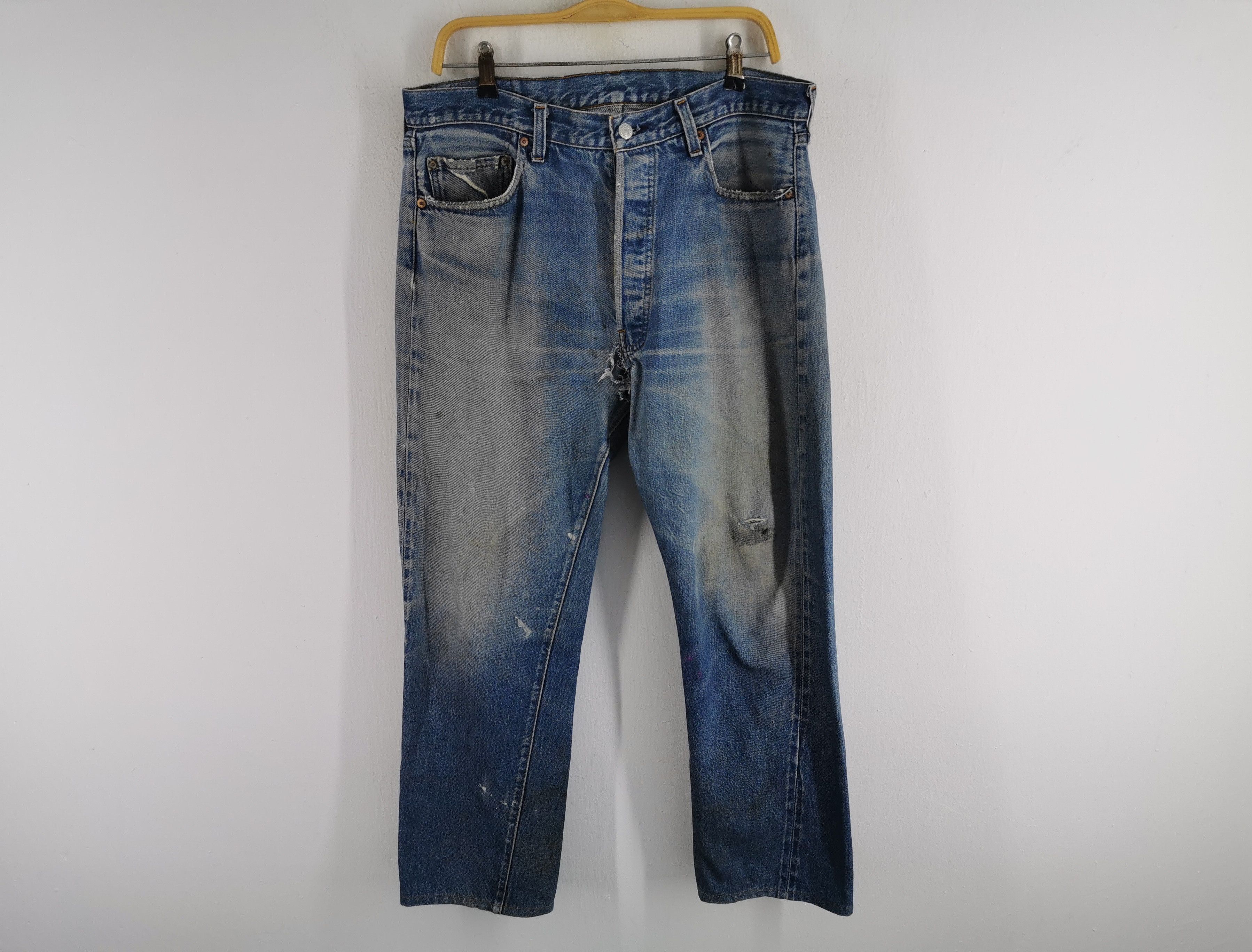 Levi's Distressed Levis Lot 501 Rindem Made In USA Size 35/36x35 Size US 35 - 3 Thumbnail