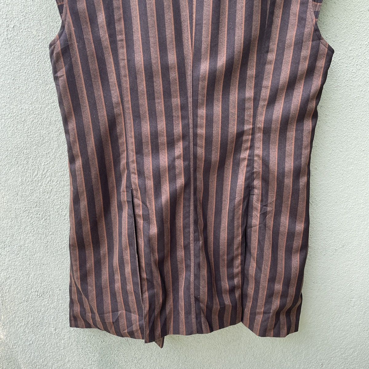Japanese Brand Vintage Punk Rave Sleeveless Jacket Punk Style Size US L / EU 52-54 / 3 - 8 Thumbnail