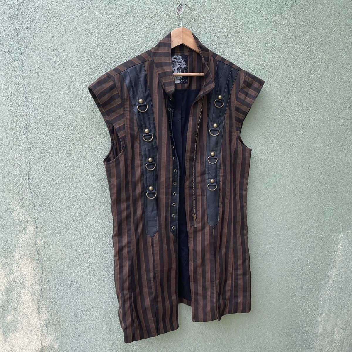Japanese Brand Vintage Punk Rave Sleeveless Jacket Punk Style Size US L / EU 52-54 / 3 - 2 Thumbnail