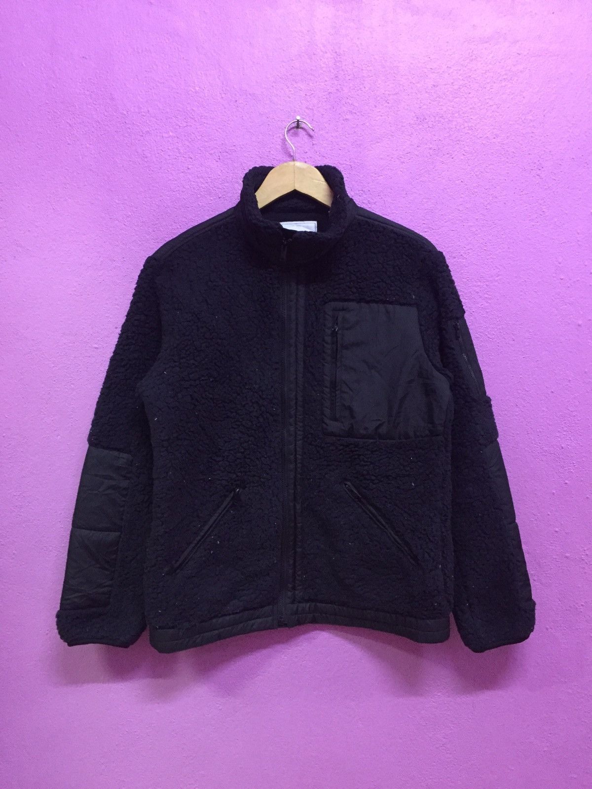 Jun Takahashi × Undercover × Uniqlo Undercover Jun Takahashi Uniqlo Fleece Jackets Size M Size US M / EU 48-50 / 2 - 1 Thumbnail