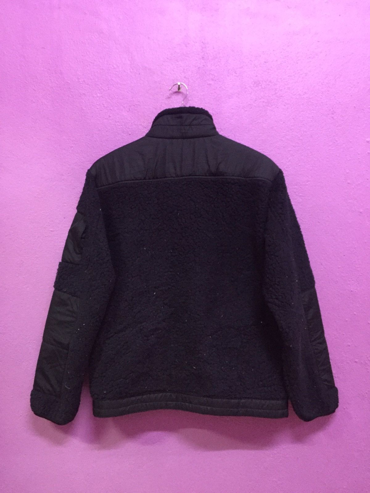 Jun Takahashi × Undercover × Uniqlo Undercover Jun Takahashi Uniqlo Fleece Jackets Size M Size US M / EU 48-50 / 2 - 2 Thumbnail