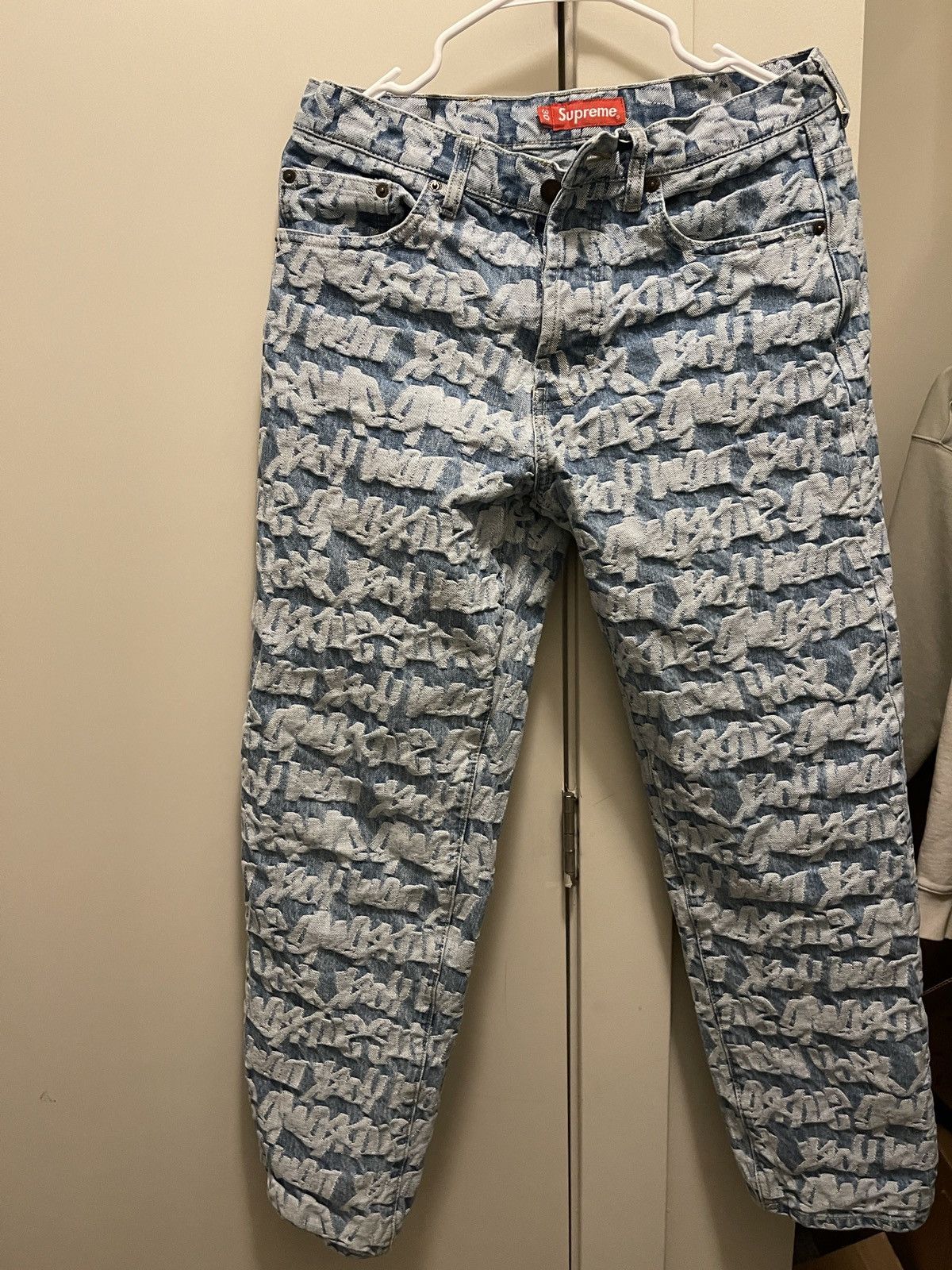 パンツ Supreme fat tip jacquard regular Jean Supreme Fat Tip Jacquard Regular Jean (SS22) - $178