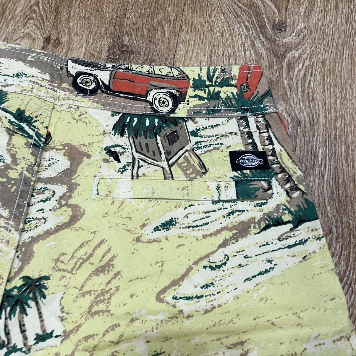 Vintage Vintage 90s Tropical All Over Print Shorts Streetwear 28 Size US 28 / EU 44 - 5 Thumbnail