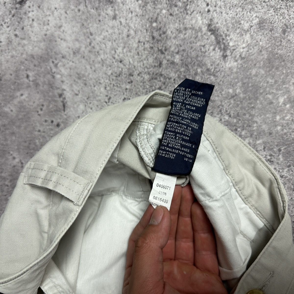 Tommy Hilfiger Vintage 00s Cargo Tommy Hilfiger Shorts y2k Logo rare og Size US 36 / EU 52 - 8 Thumbnail