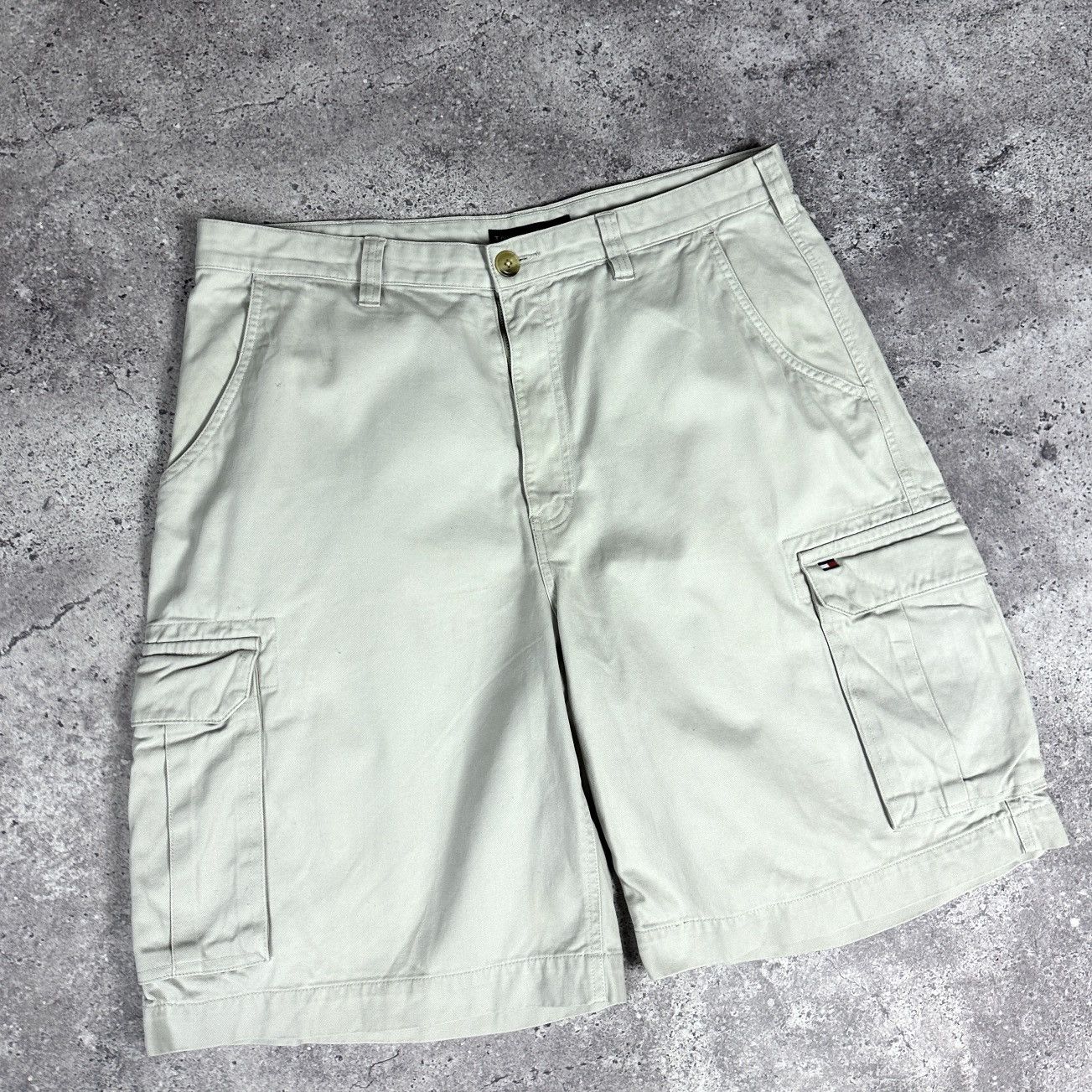 Tommy Hilfiger Vintage 00s Cargo Tommy Hilfiger Shorts y2k Logo rare og Size US 36 / EU 52 - 5 Thumbnail