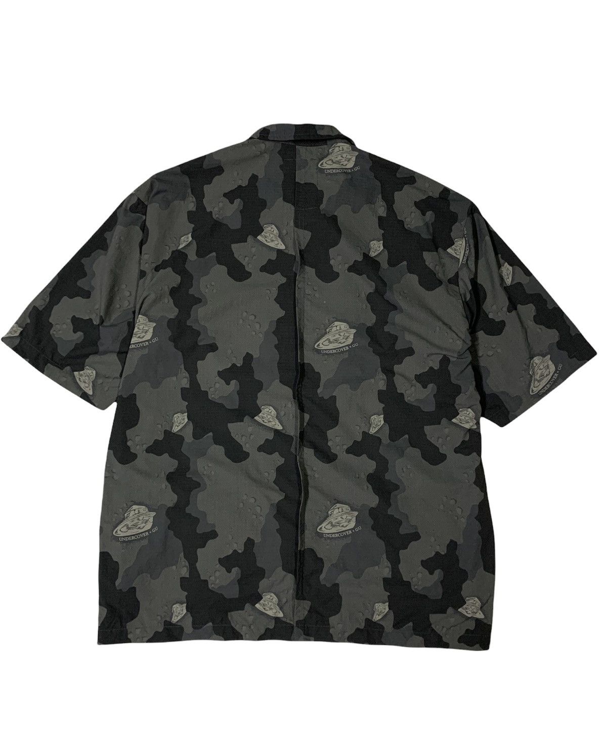 Undercover 🔥UNDERCOVER X GU SPACE CAMO S/SLEEVES ZIPER SHIRTS Size US L / EU 52-54 / 3 - 4 Thumbnail
